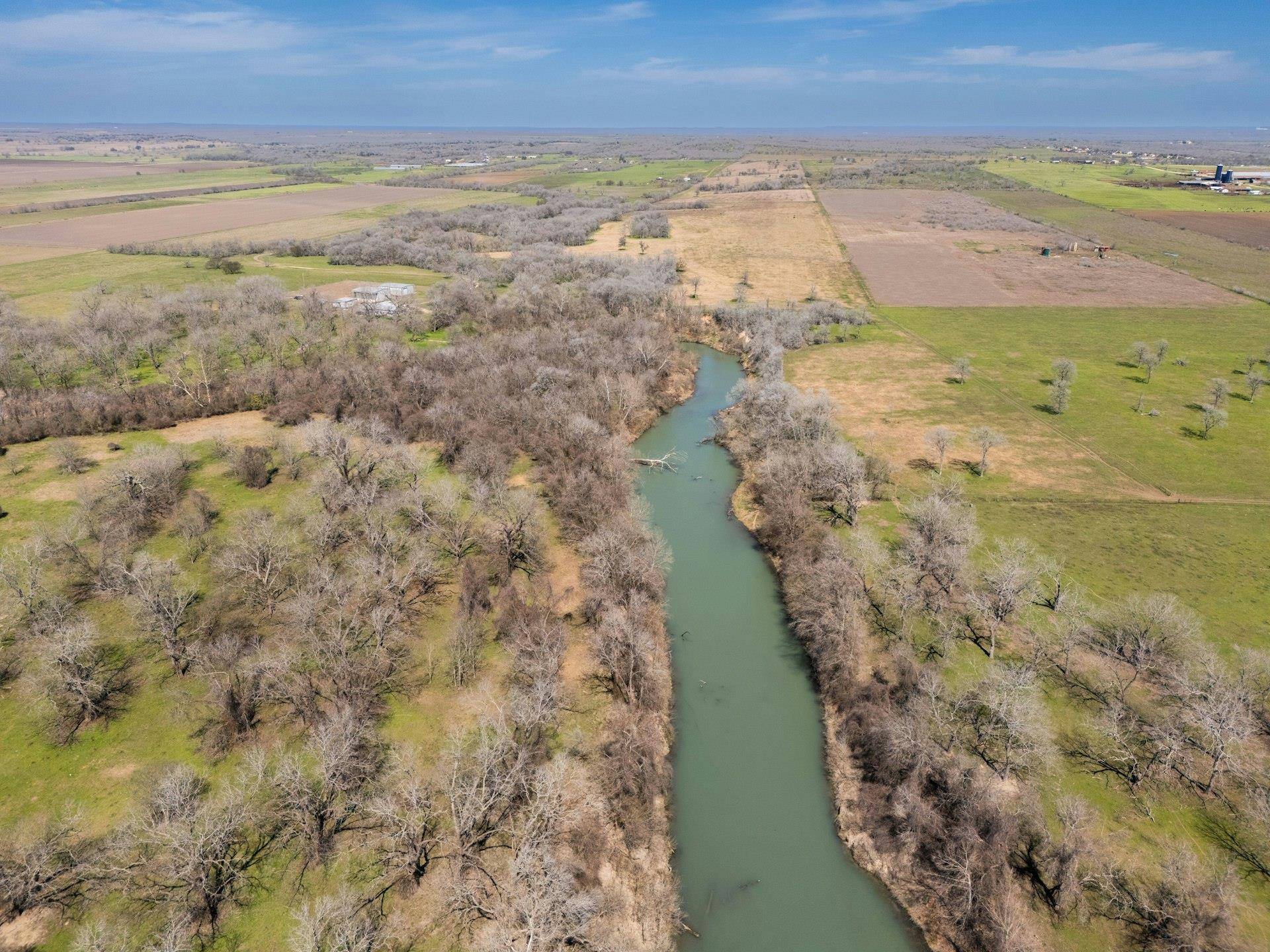 Gonzales, TX 78629,1112 County Road 255