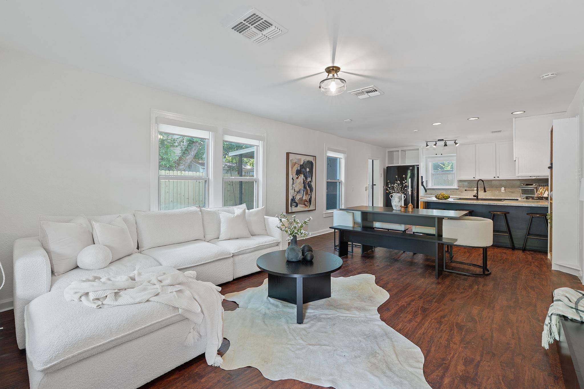 Austin, TX 78702,63 Navasota ST