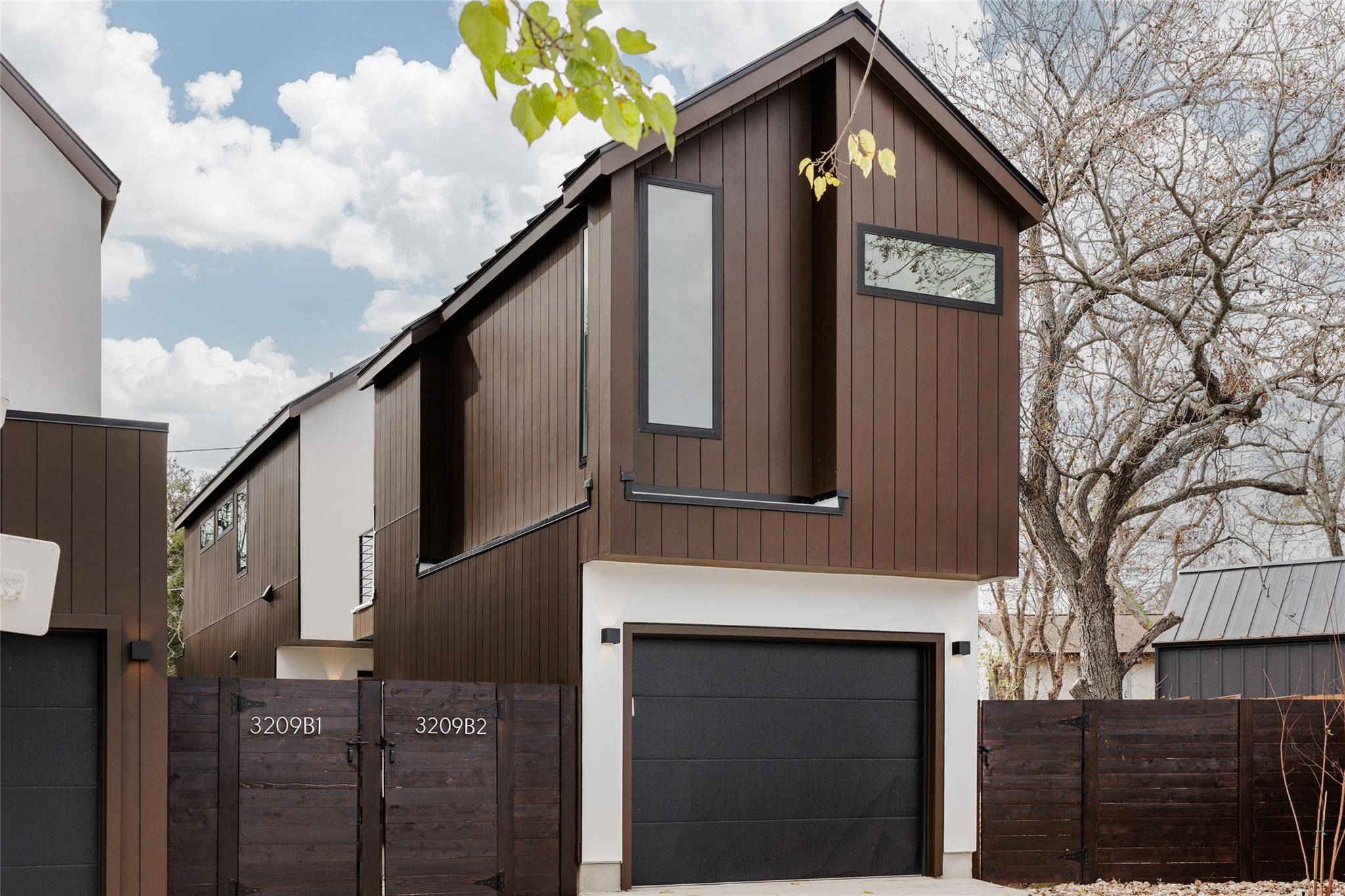 Austin, TX 78704,3209 Dolphin Dr #2