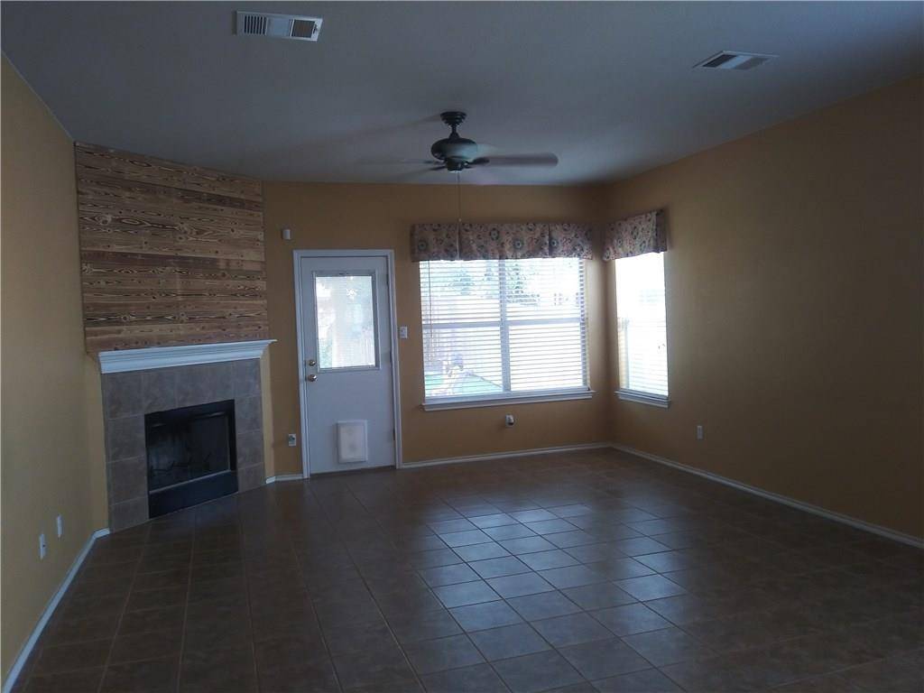 Austin, TX 78744,9308 Brandts Wood ST