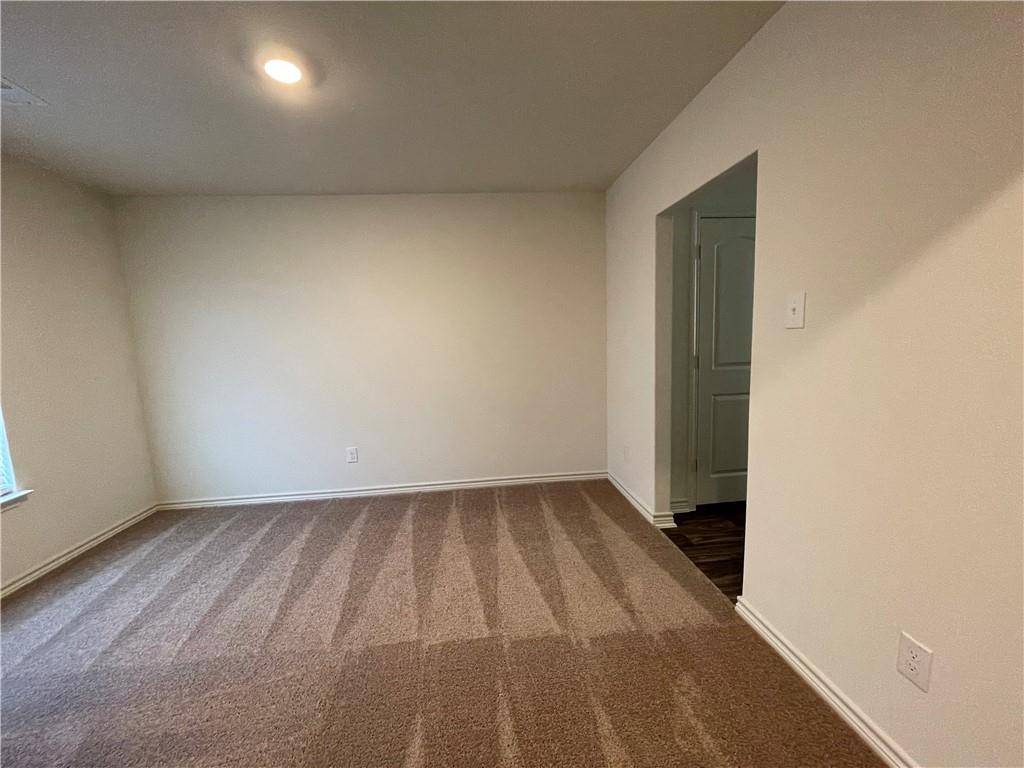 Jarrell, TX 76537,104 Sunnymeade LN
