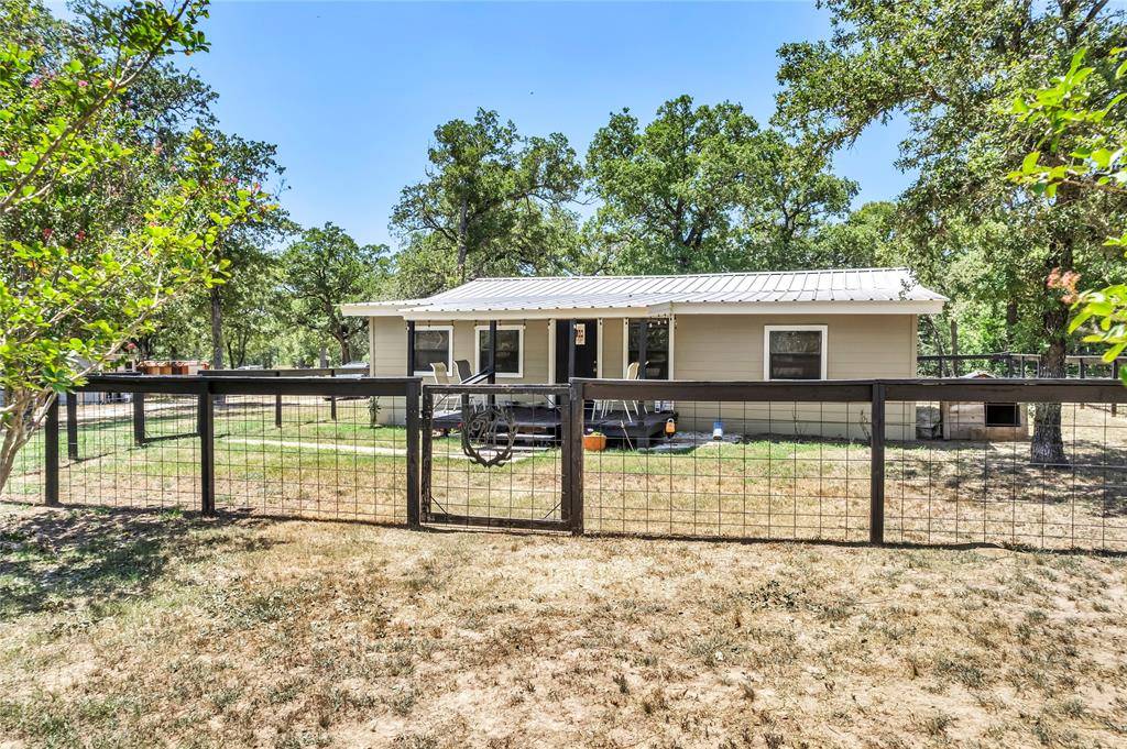 Bastrop, TX 78602,148 Milam LN