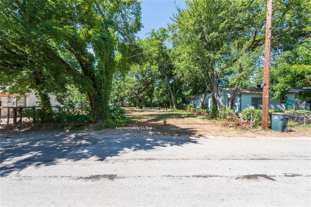 Luling, TX 78648,1110 E Crockett ST