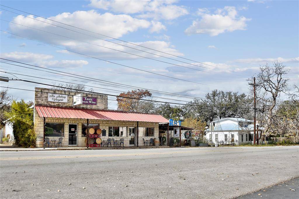 Johnson City, TX 78636,213 N Nugent Ave