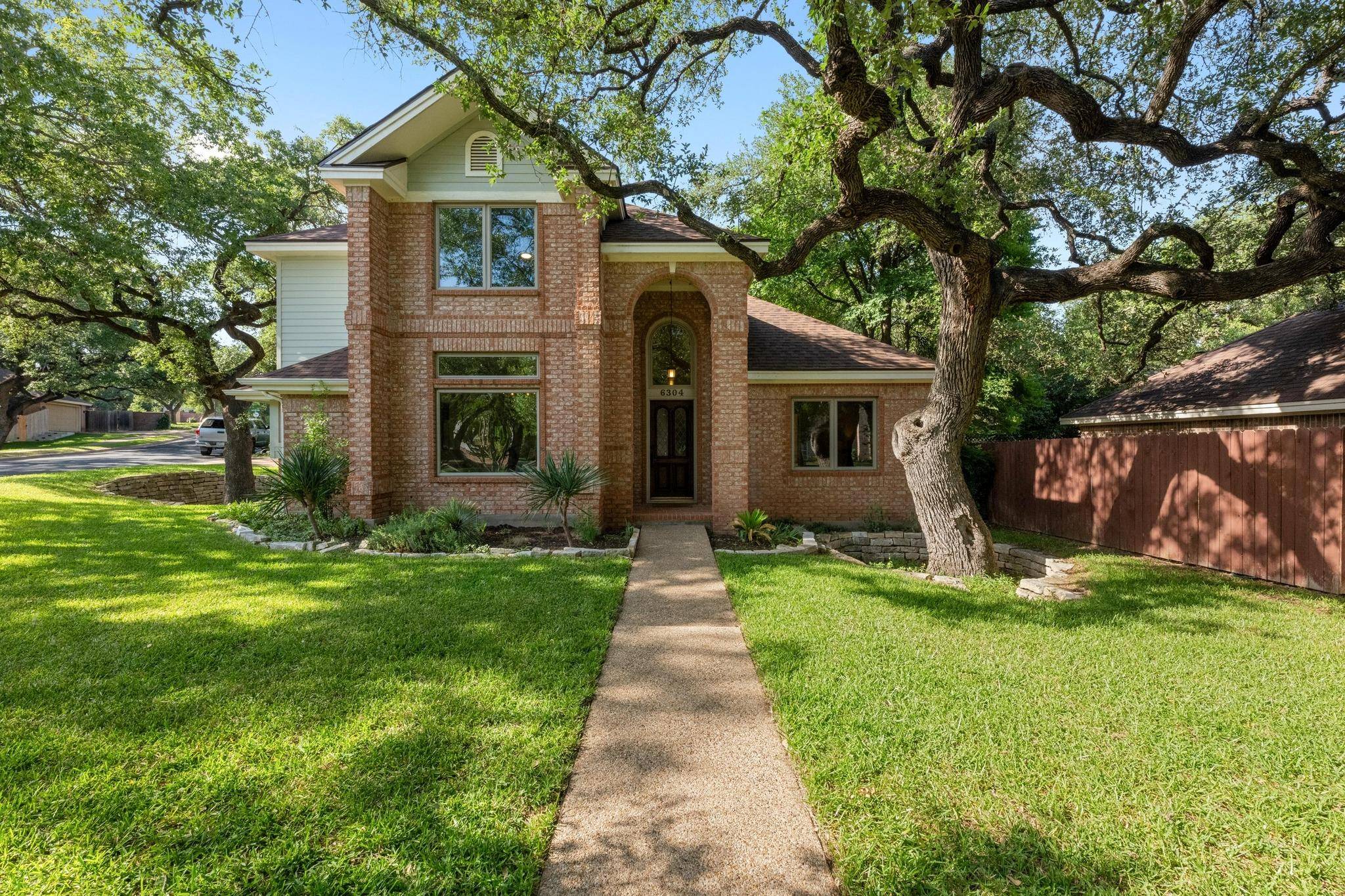 Austin, TX 78749,6304 John Chisum LN
