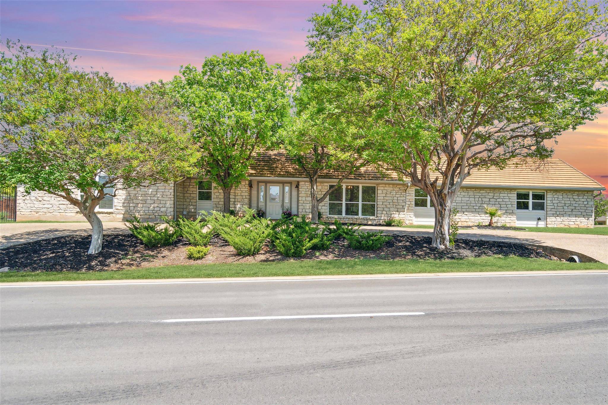 Lakeway, TX 78734,424 Dasher DR