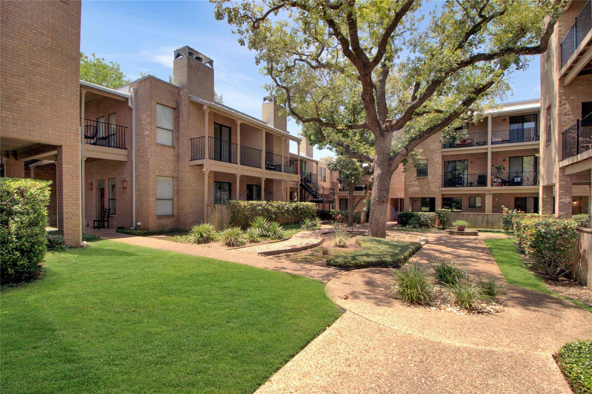 Austin, TX 78751,611 E 45th ST #8