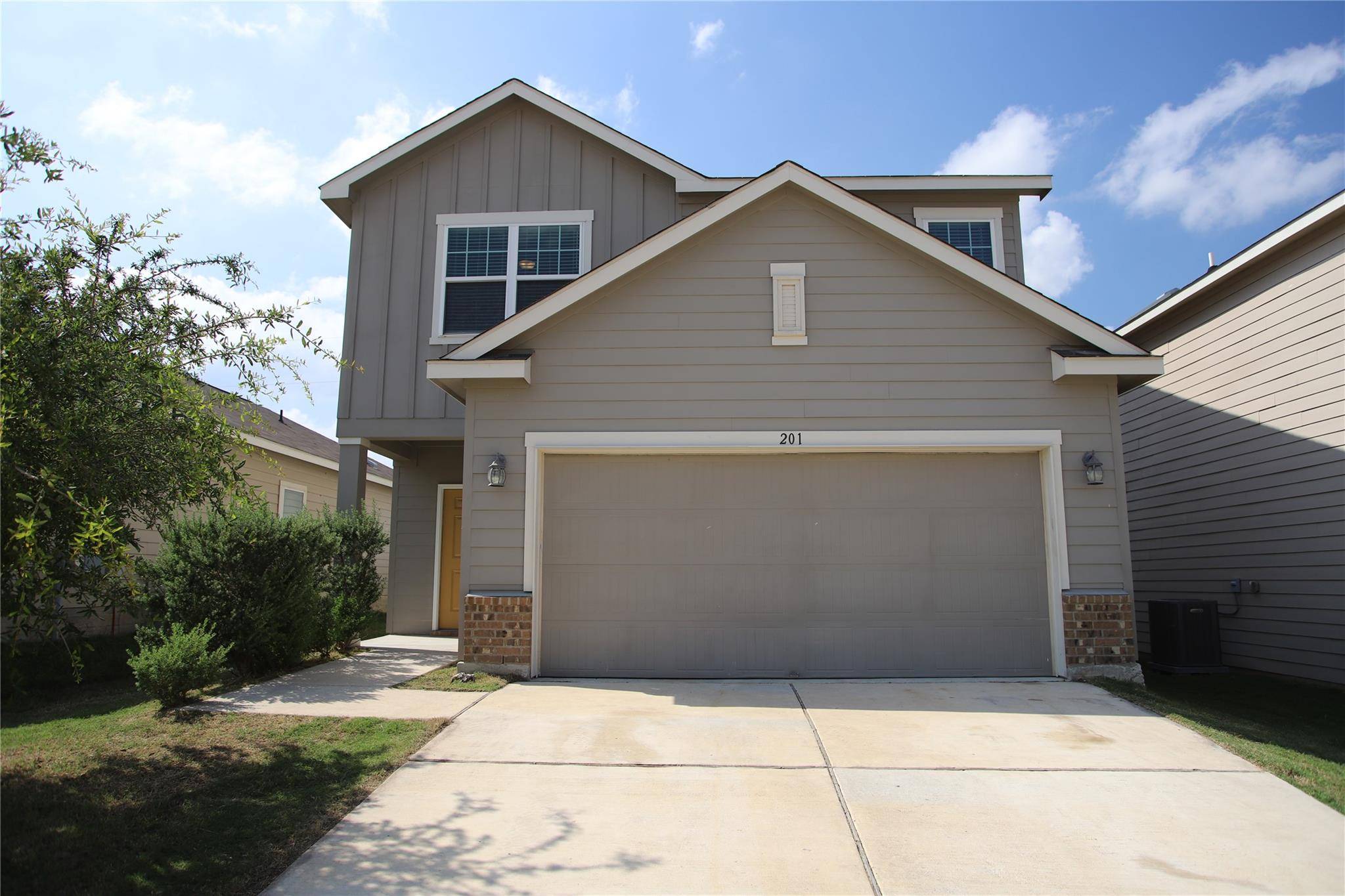 Jarrell, TX 76537,201 Rainey DR #67A