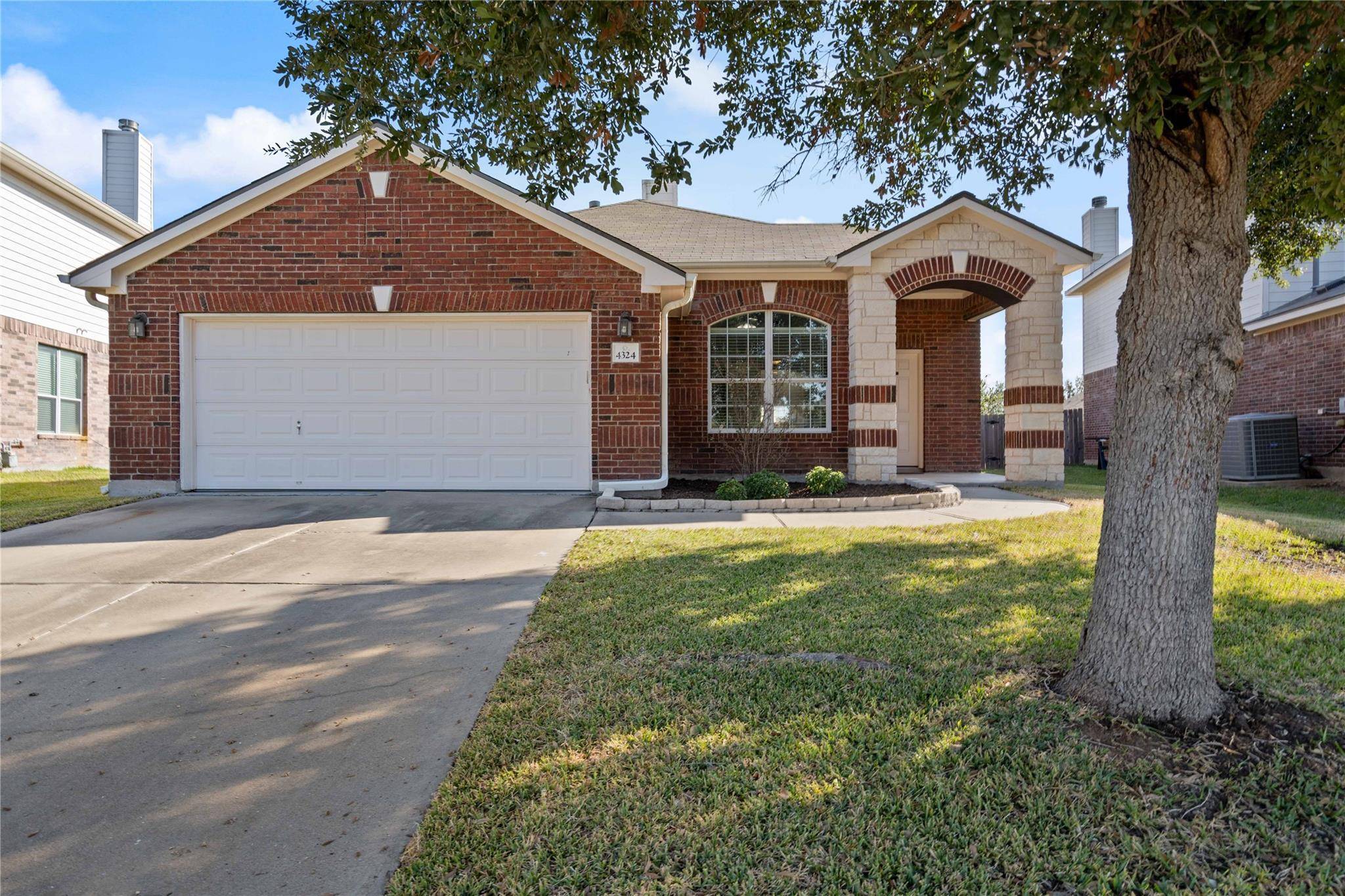 Pflugerville, TX 78660,4324 Hidden Park DR