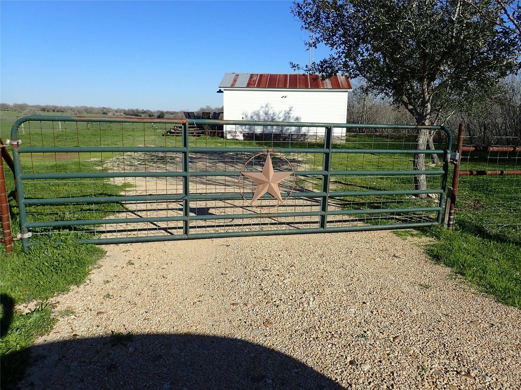 Waelder, TX 78959,13.5ac FM 1296