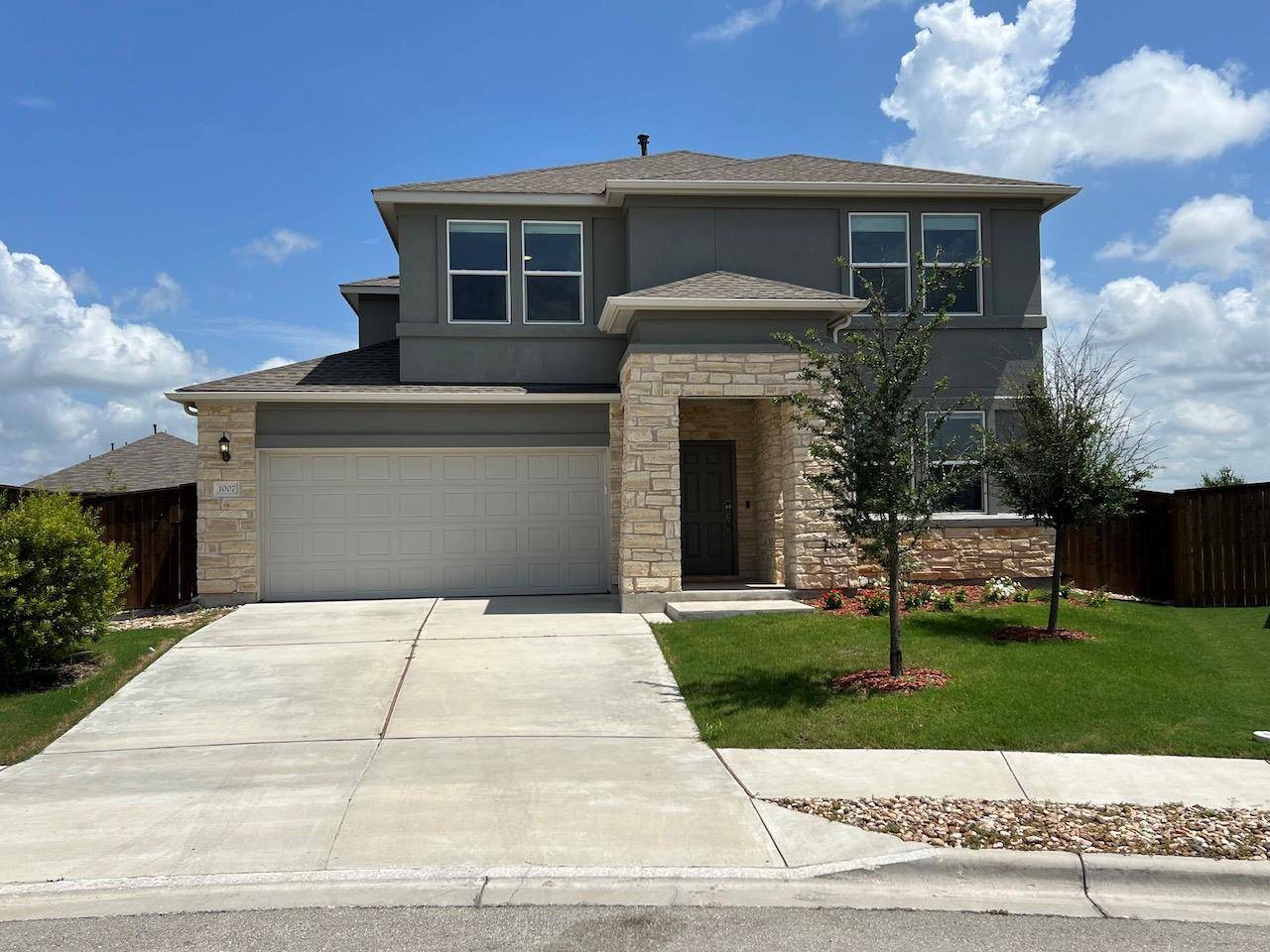 Hutto, TX 78634,1007 Sandra Ann WAY