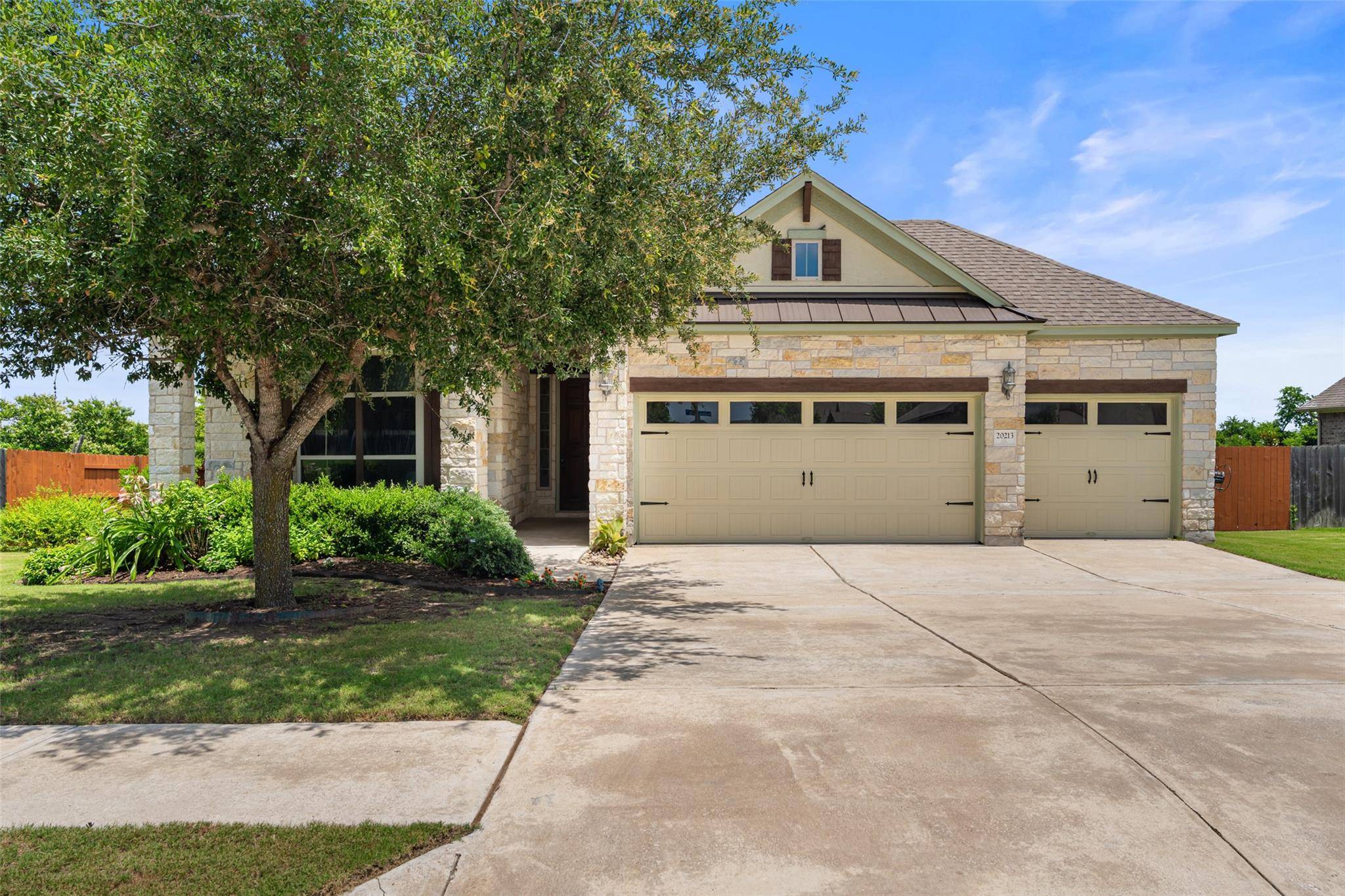 Pflugerville, TX 78660,20213 Hidden Gully LN