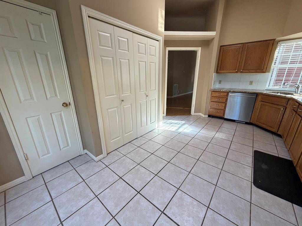 Austin, TX 78749,5913 SHANGHAI PIERCE RD