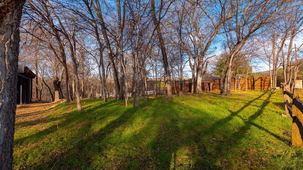 Austin, TX 78732,13918 Hummingbird LN