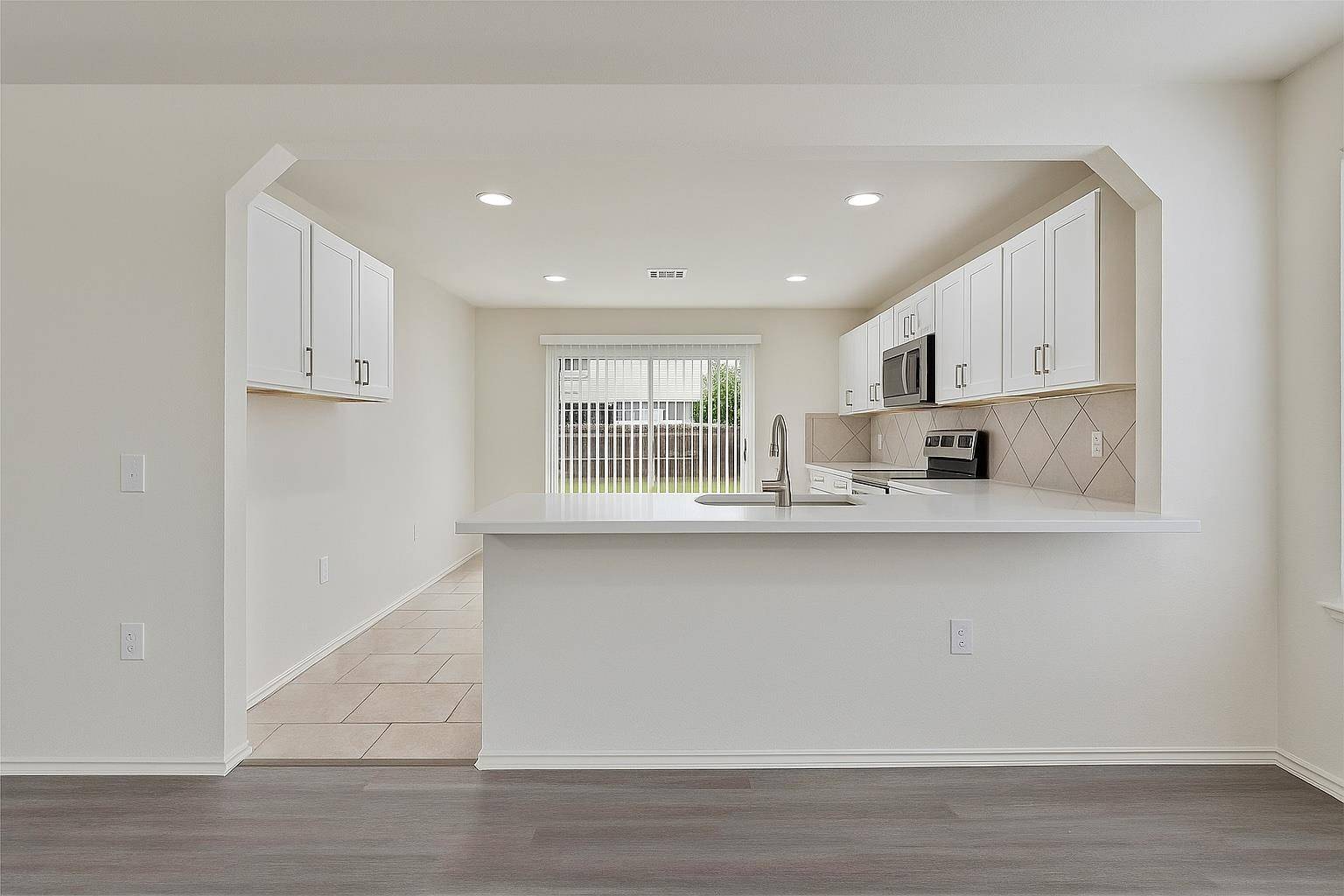 Austin, TX 78741,7432 Cayenne LN