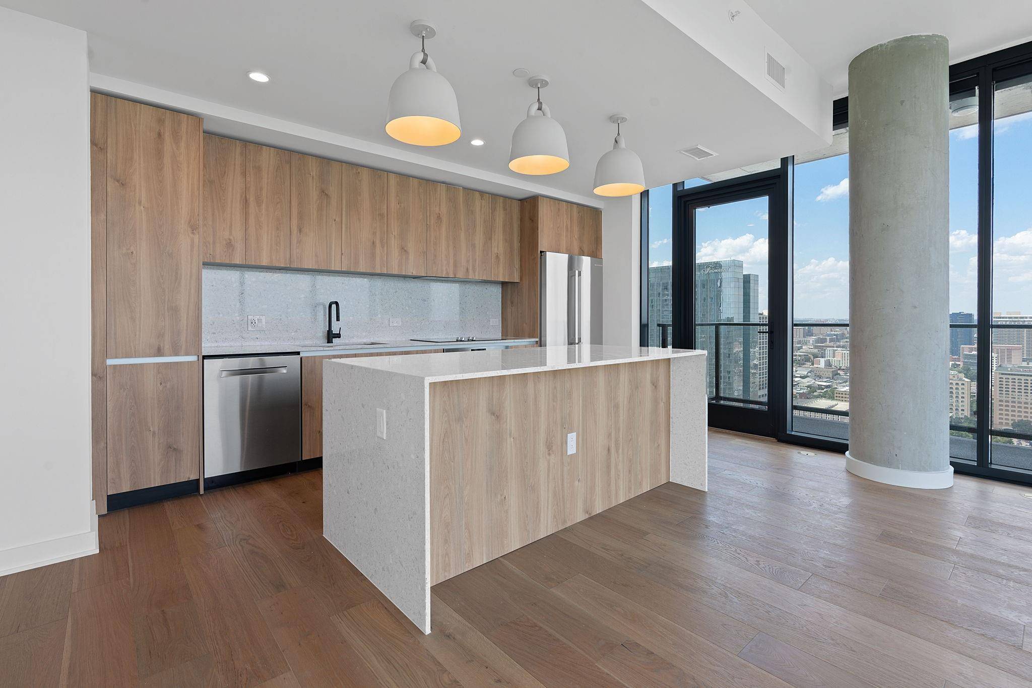 Austin, TX 78701,84 East Ave #3404