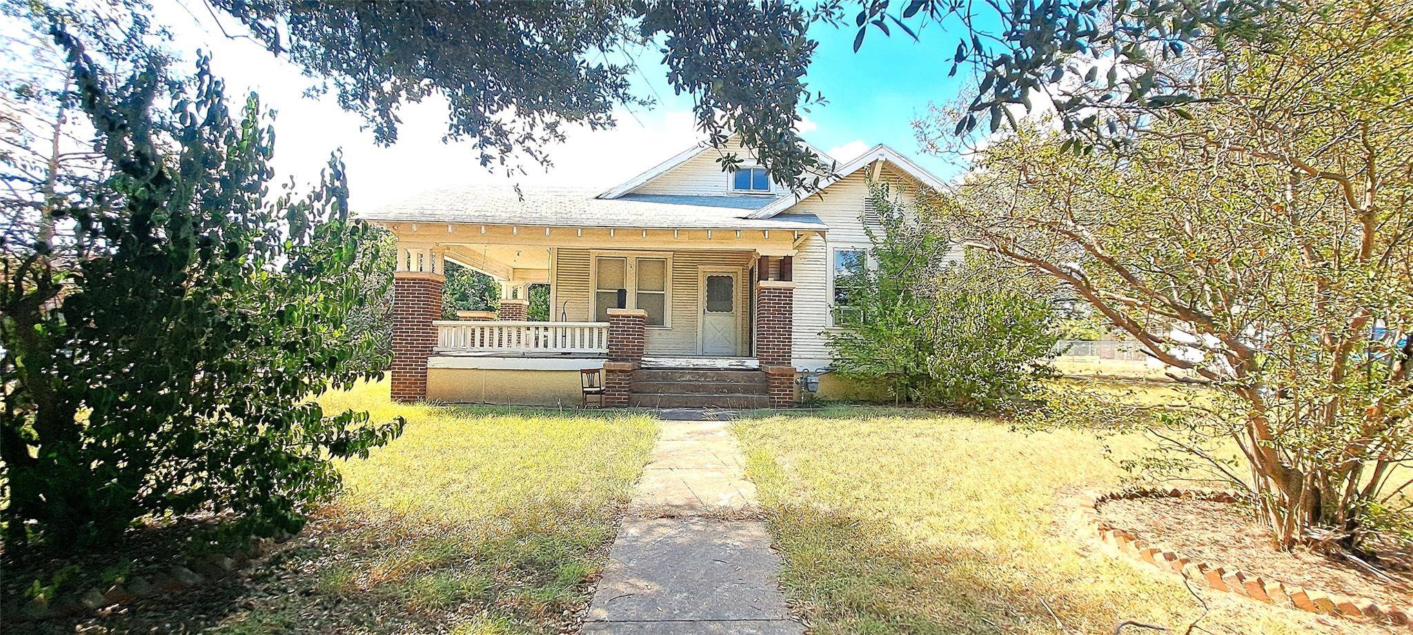 Taylor, TX 76574,507 Sloan ST