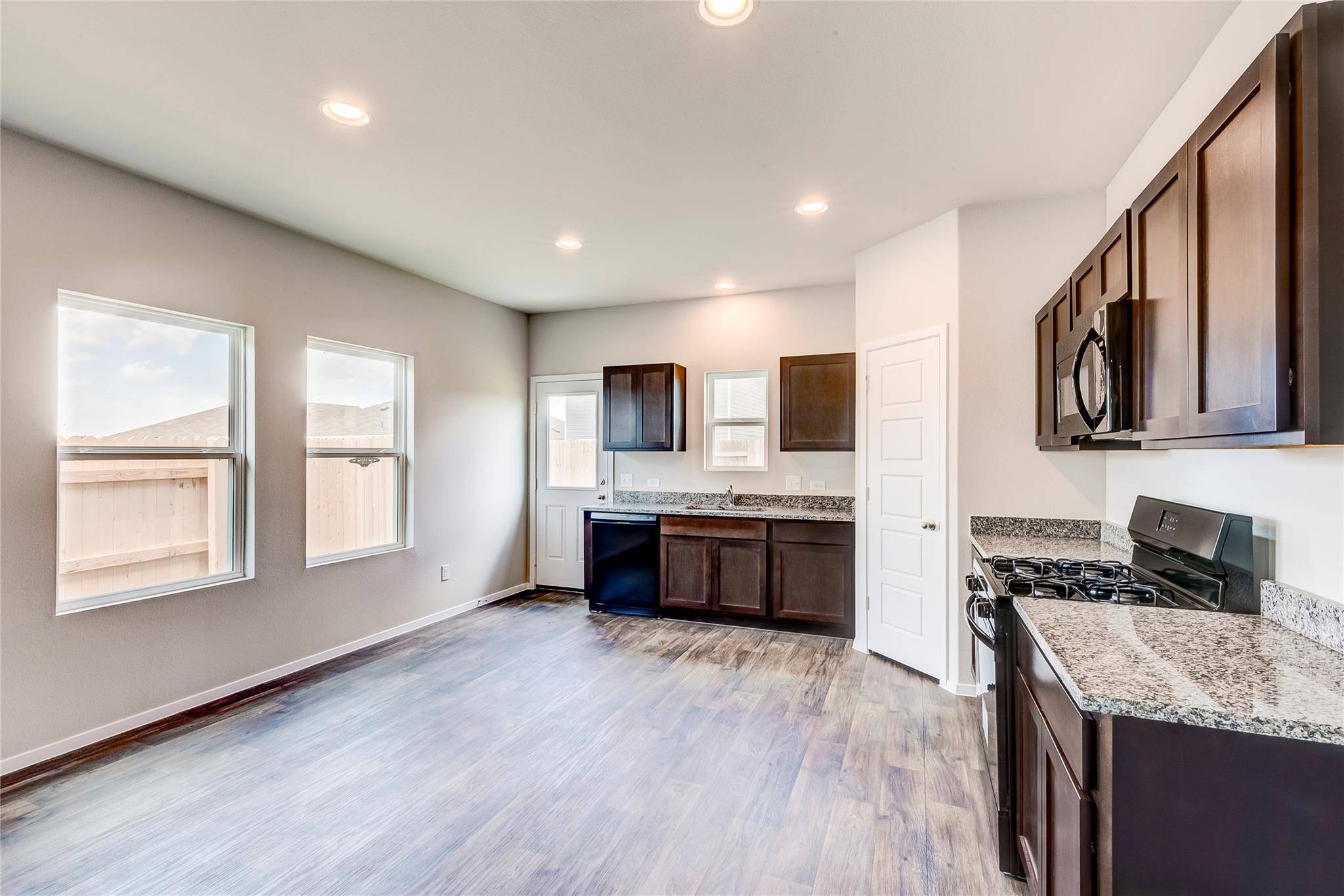 Maxwell, TX 78656,274 Jade ST