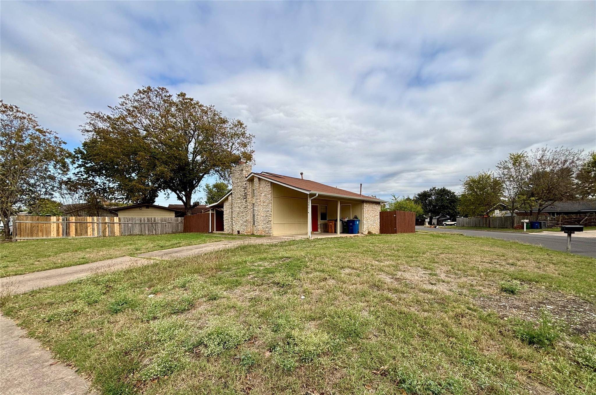 Austin, TX 78745,5901 Cherry LOOP #A