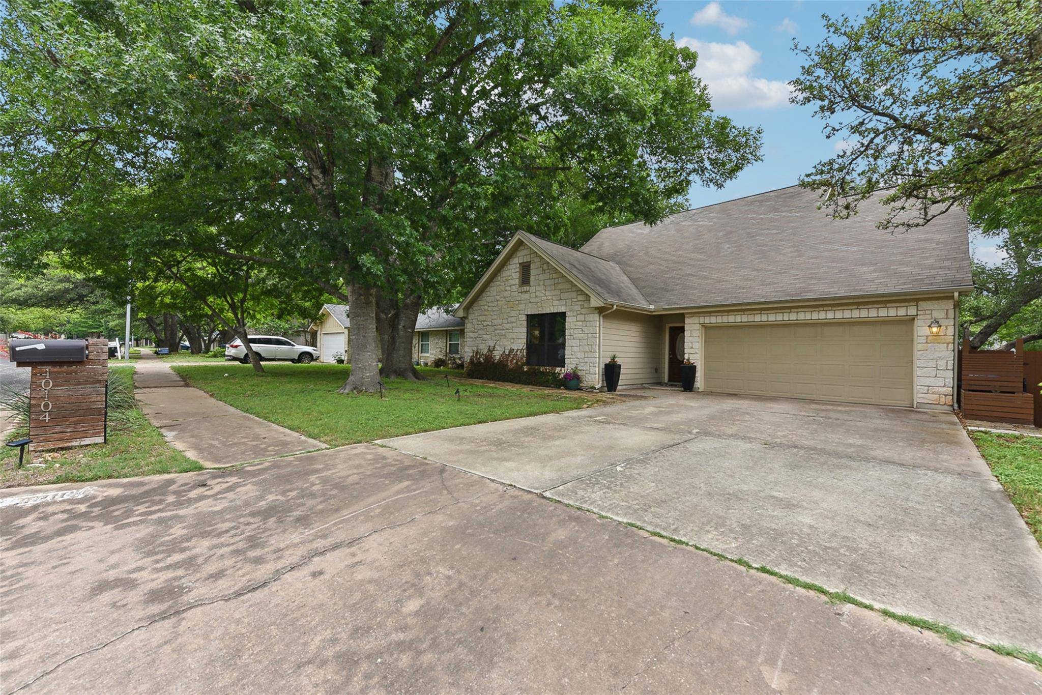 Austin, TX 78750,10104 Missel Thrush DR