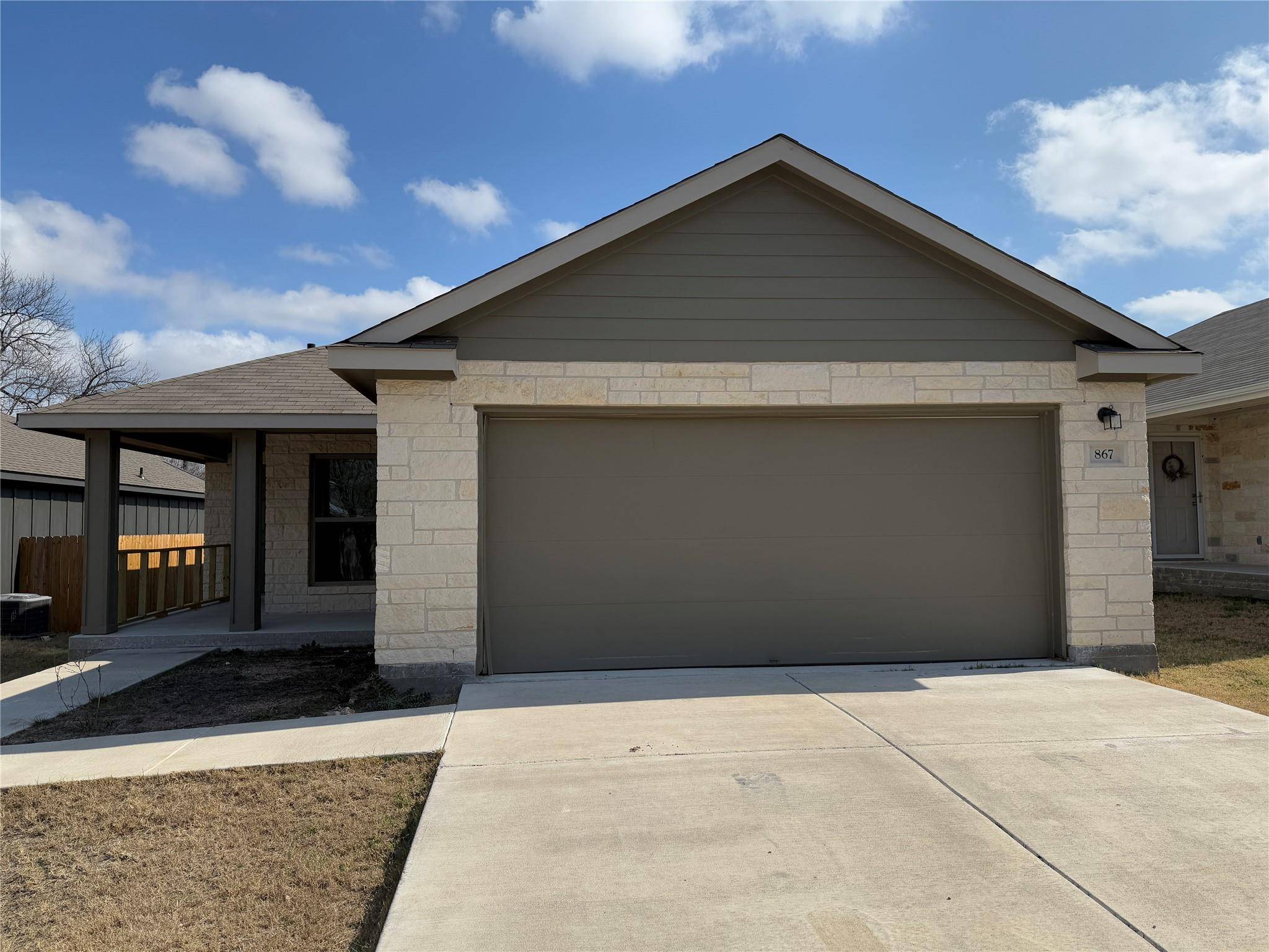 Cottonwood Shores, TX 78657,867 Pine LN