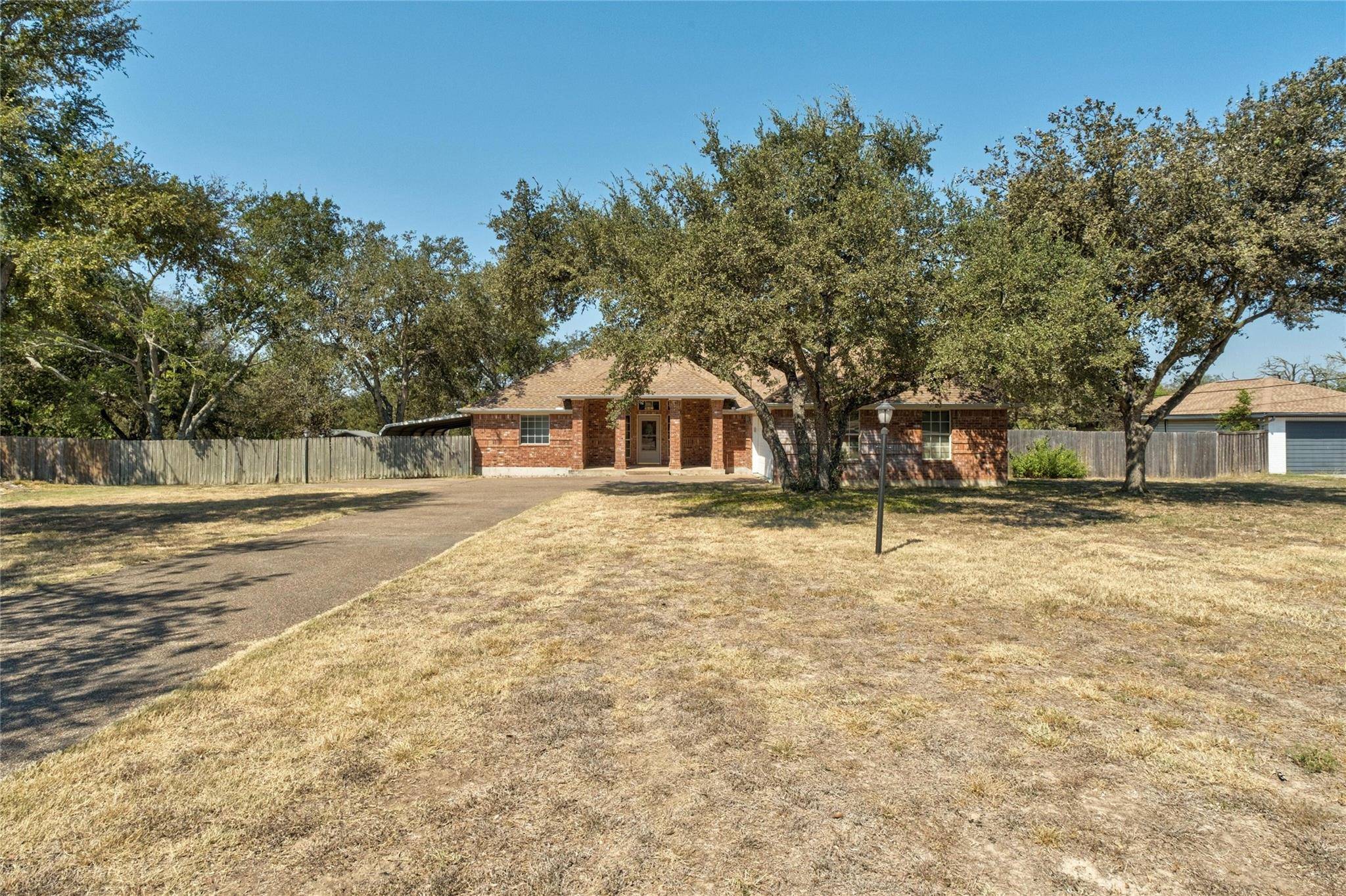 Mountain City, TX 78610,126 Poplar DR