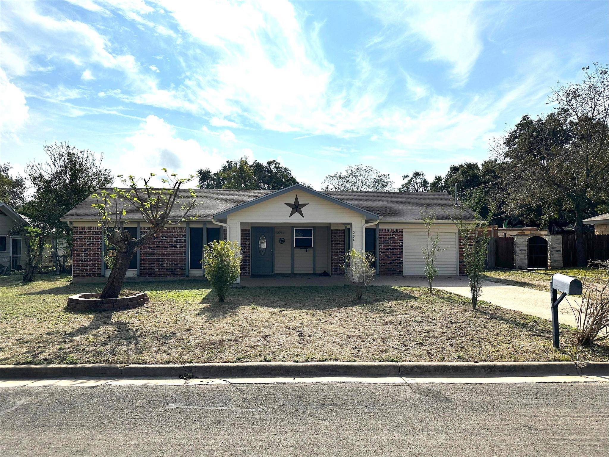 Cedar Park, TX 78613,204 Thompson ST