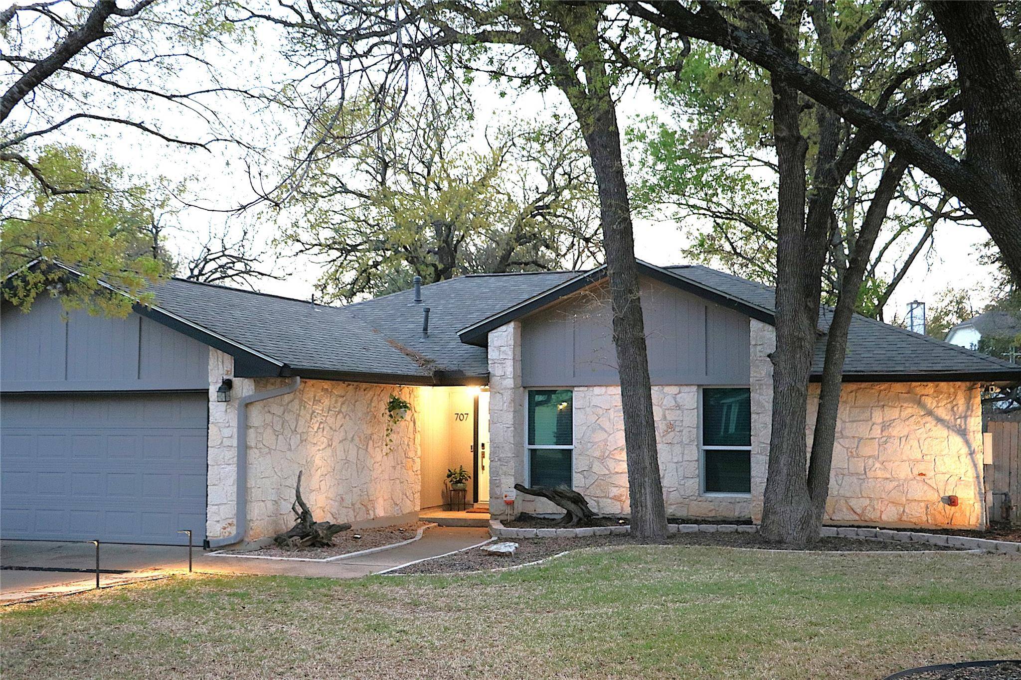 Cedar Park, TX 78613,707 Grapevine DR