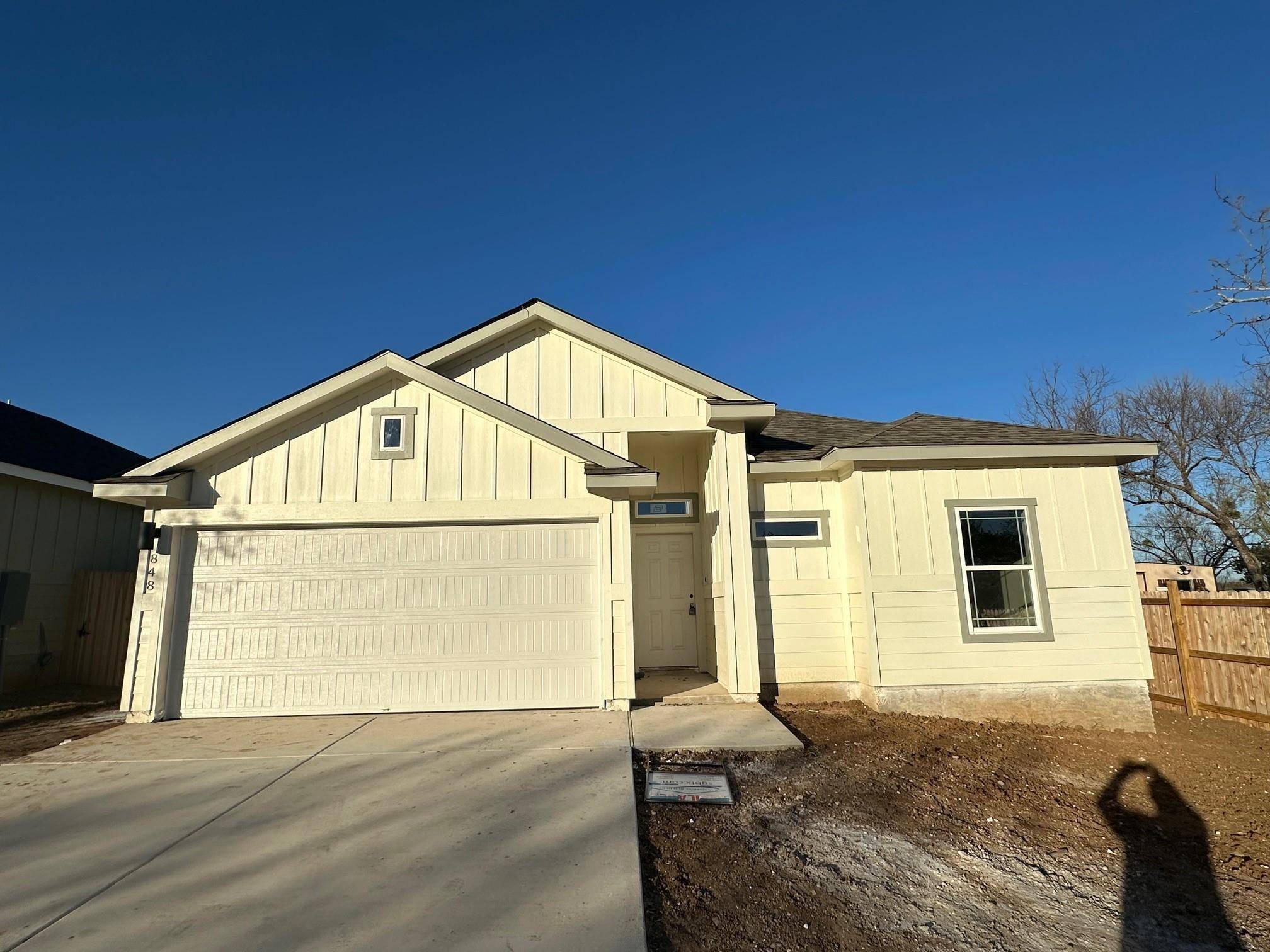 Cottonwood Shores, TX 78657,848 Driftwood LN