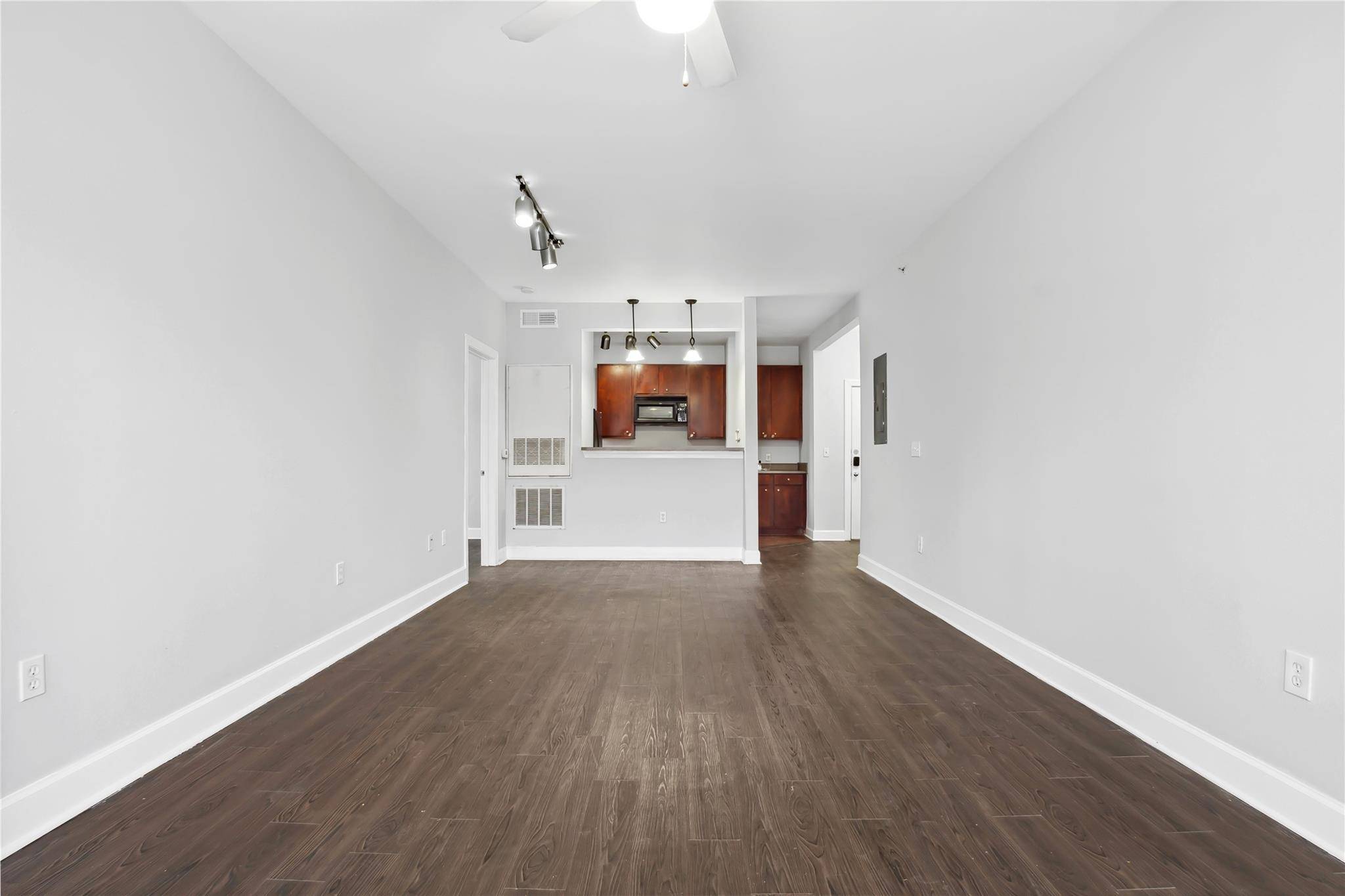 Austin, TX 78741,1901 Crossing PL #3101