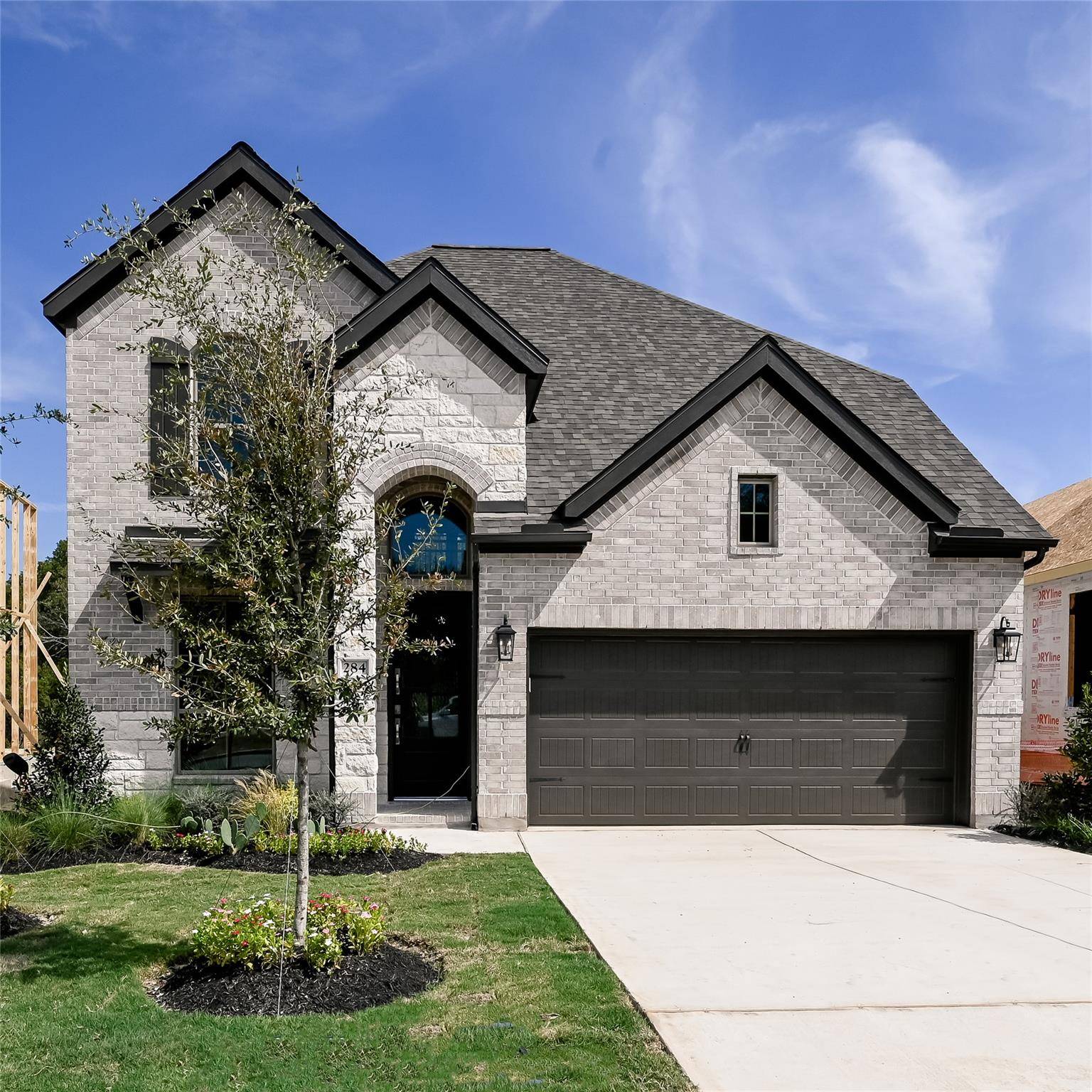 Kyle, TX 78640,284 Basket Flower LOOP