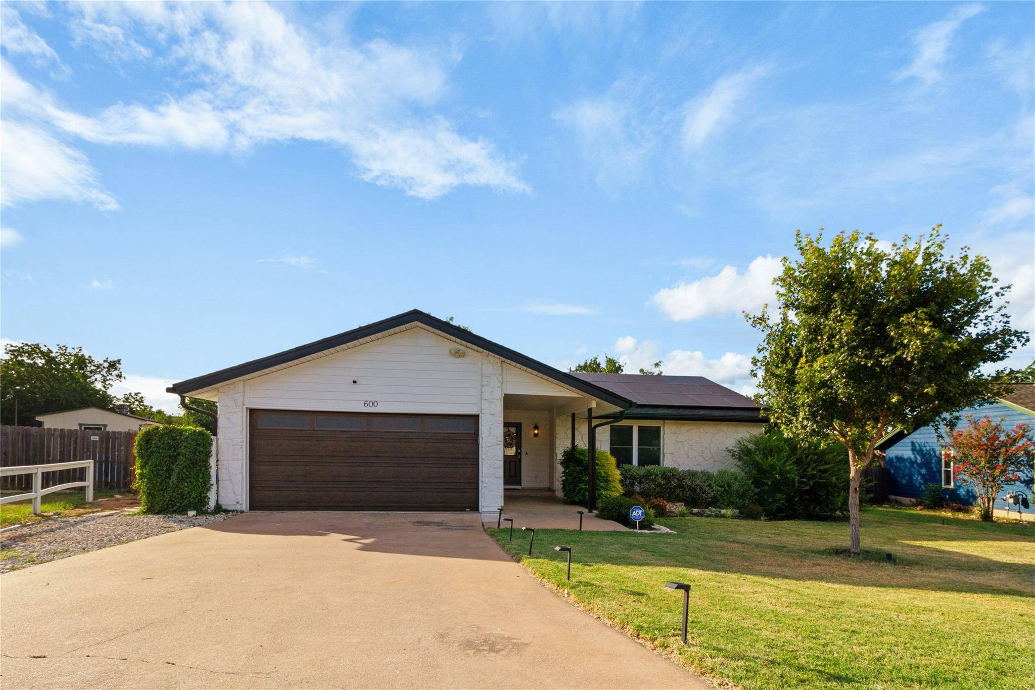 Round Rock, TX 78681,600 Splitrock