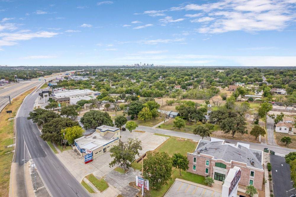 San Antonio, TX 78201,5814 W Interstate 10