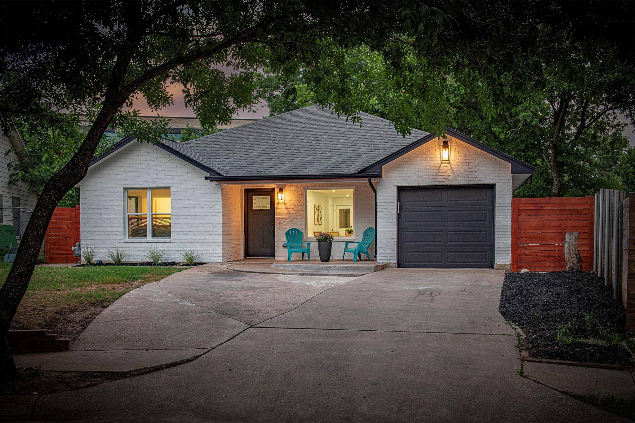 Austin, TX 78702,203 Tillery SQ