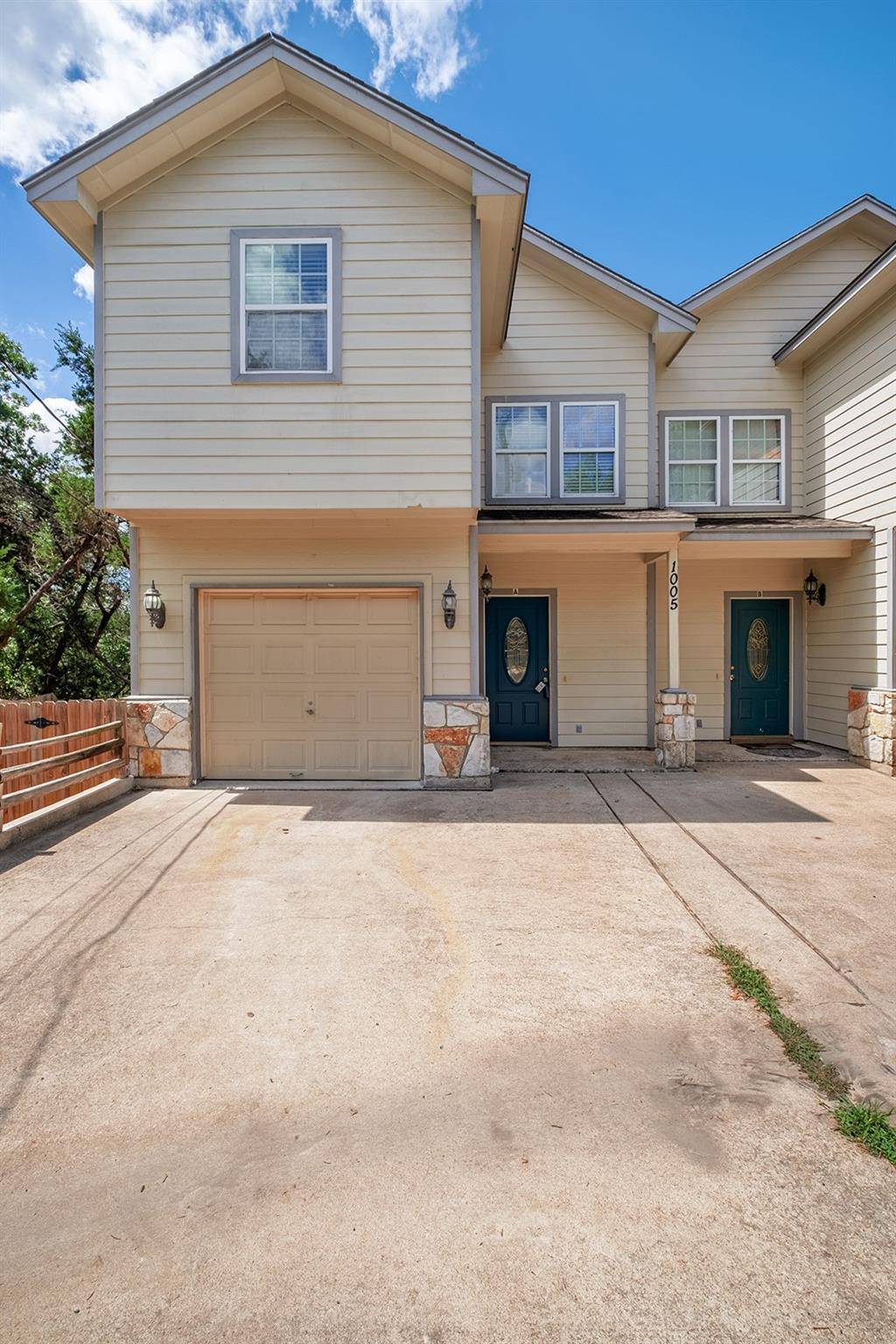 Austin, TX 78733,1005 Canyon Edge DR #A