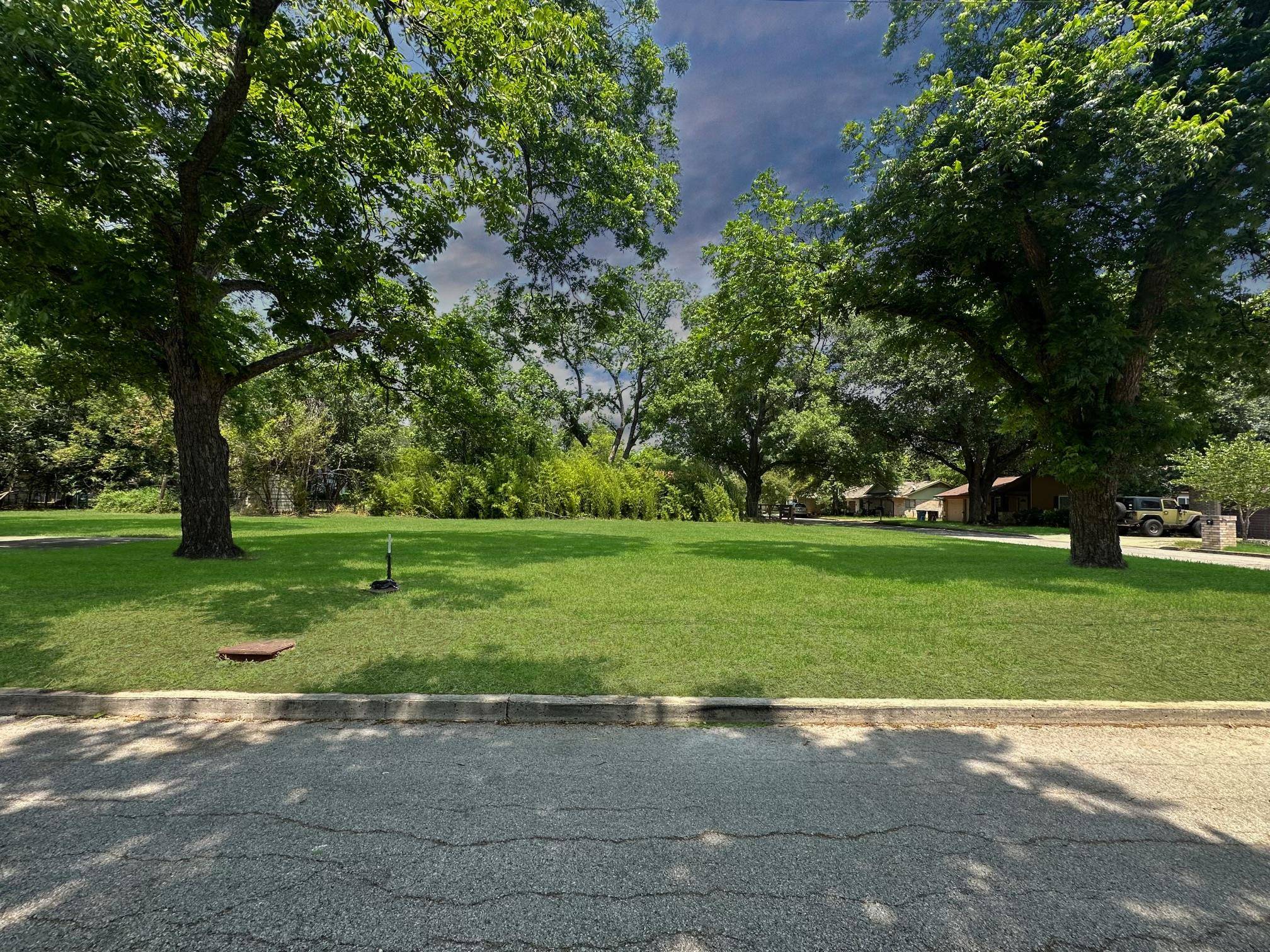 New Braunfels, TX 78130,922 Booneville Ave