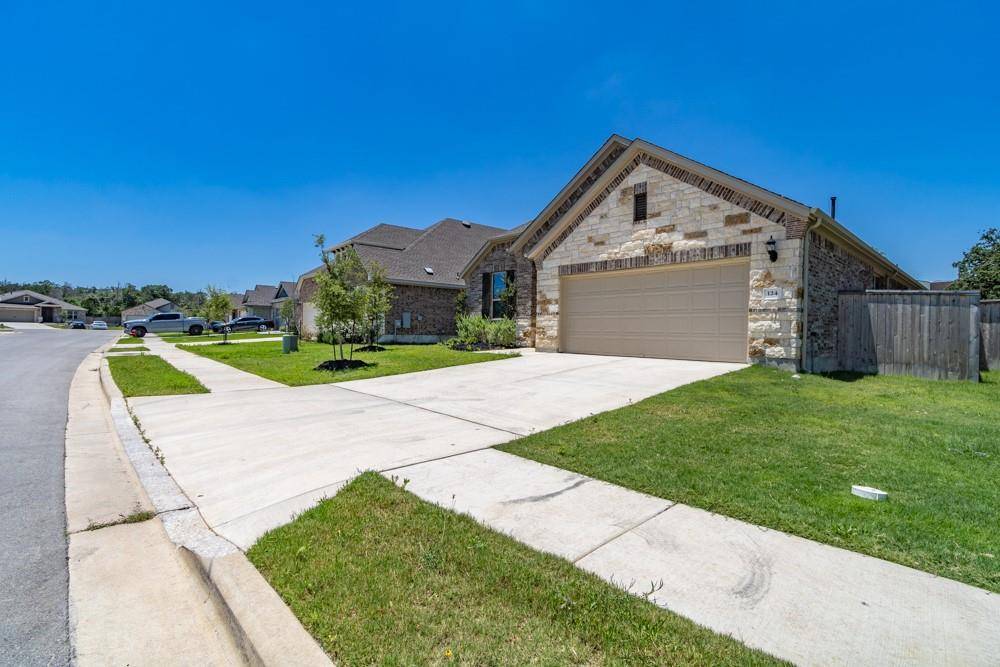 Bastrop, TX 78602,124 Shagbark TRL