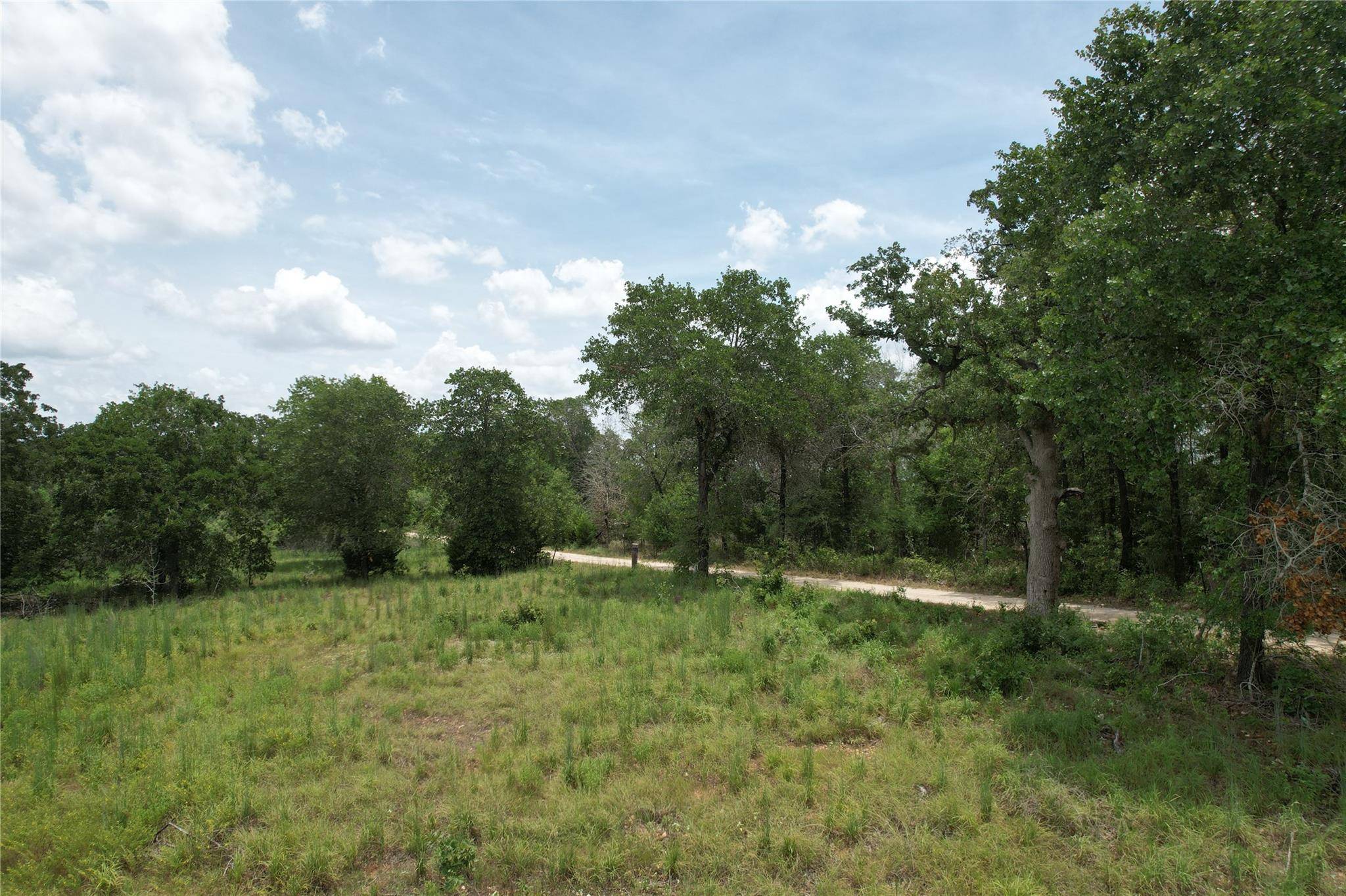 Luling, TX 78648,175 Coastal LN