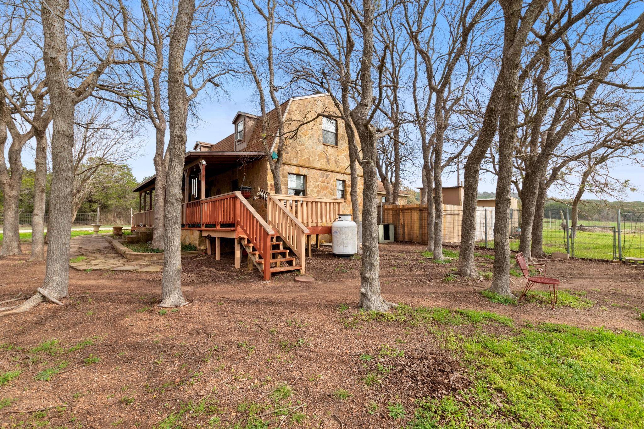 Burnet, TX 78611,425 Cedar Break LN