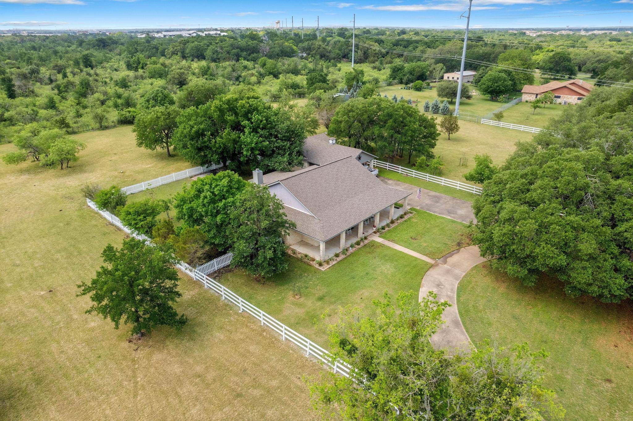Georgetown, TX 78628,808 Golden Oaks RD