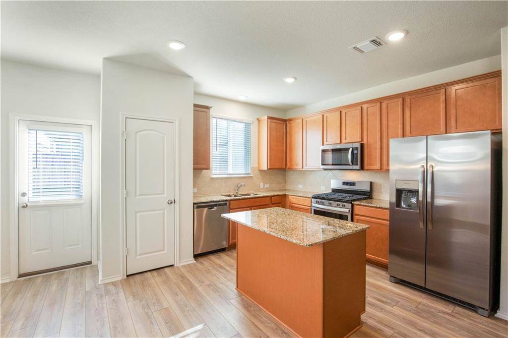 Buda, TX 78610,224 Purple Heart DR