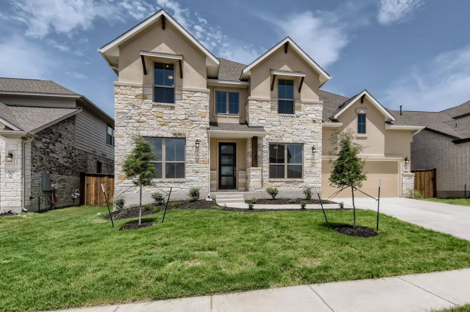 Liberty Hill, TX 78642,313 Rock Knoll ST