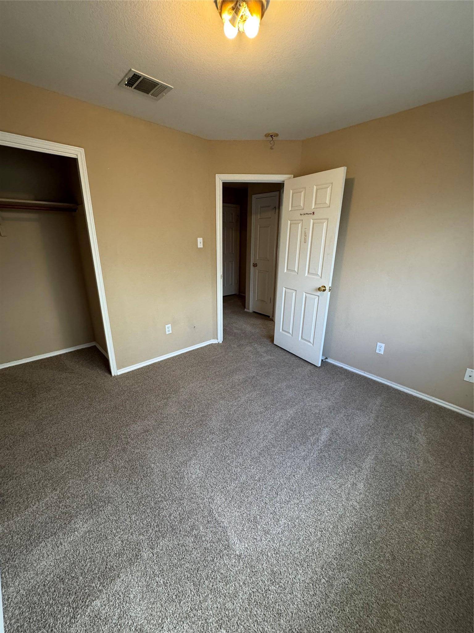 Kyle, TX 78640,209 LAKE WASHINGTON DR