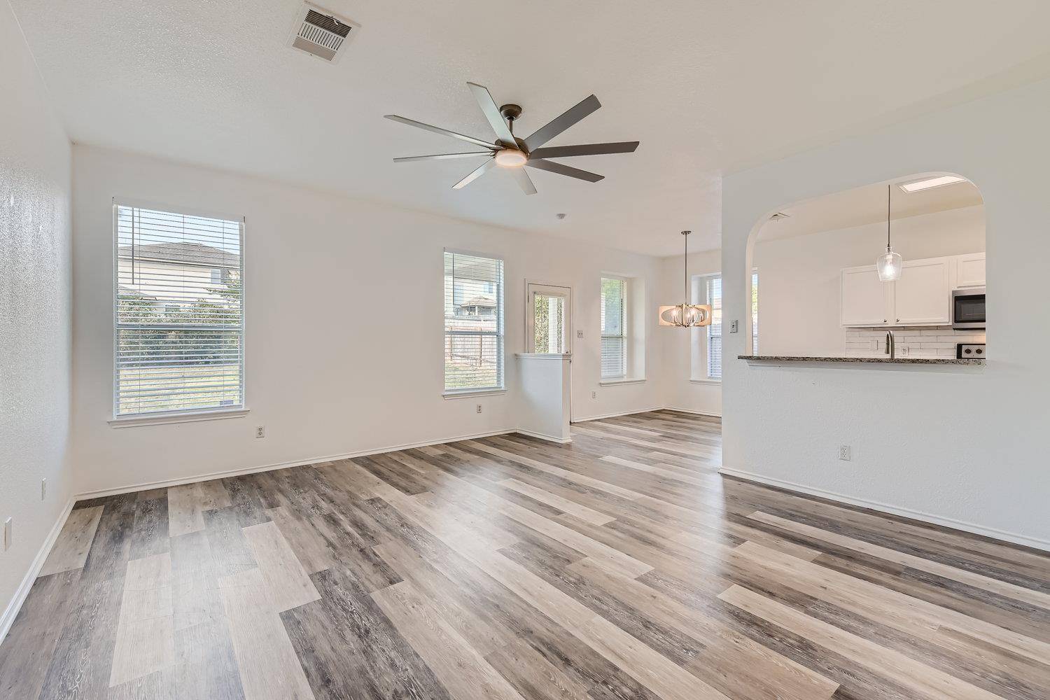 Hutto, TX 78634,115 Killian LOOP