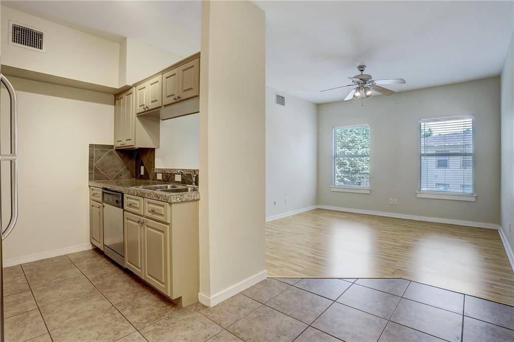 Austin, TX 78757,2106 Cullen Ave #210