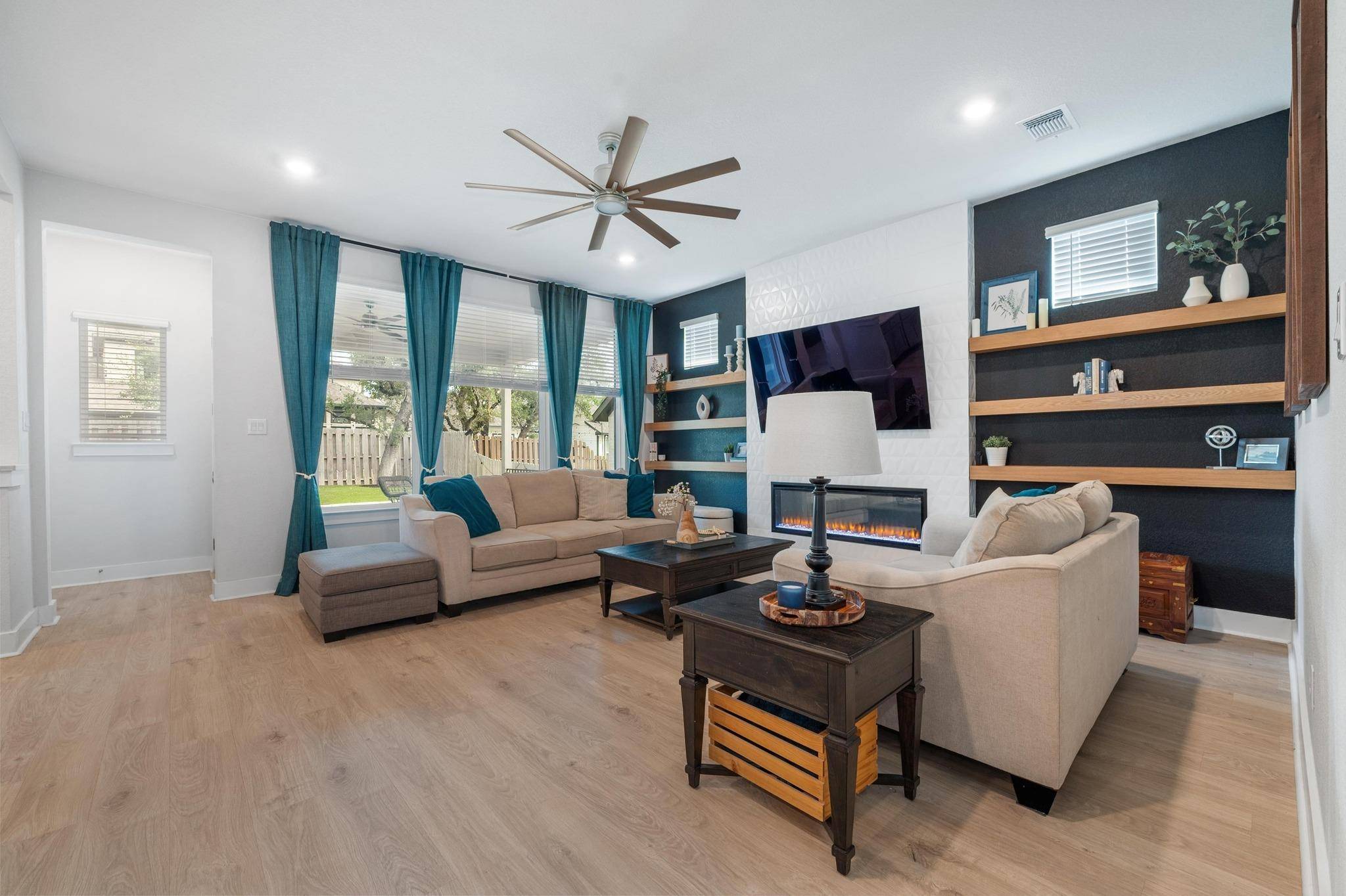 Leander, TX 78641,933 Donna Roland CT