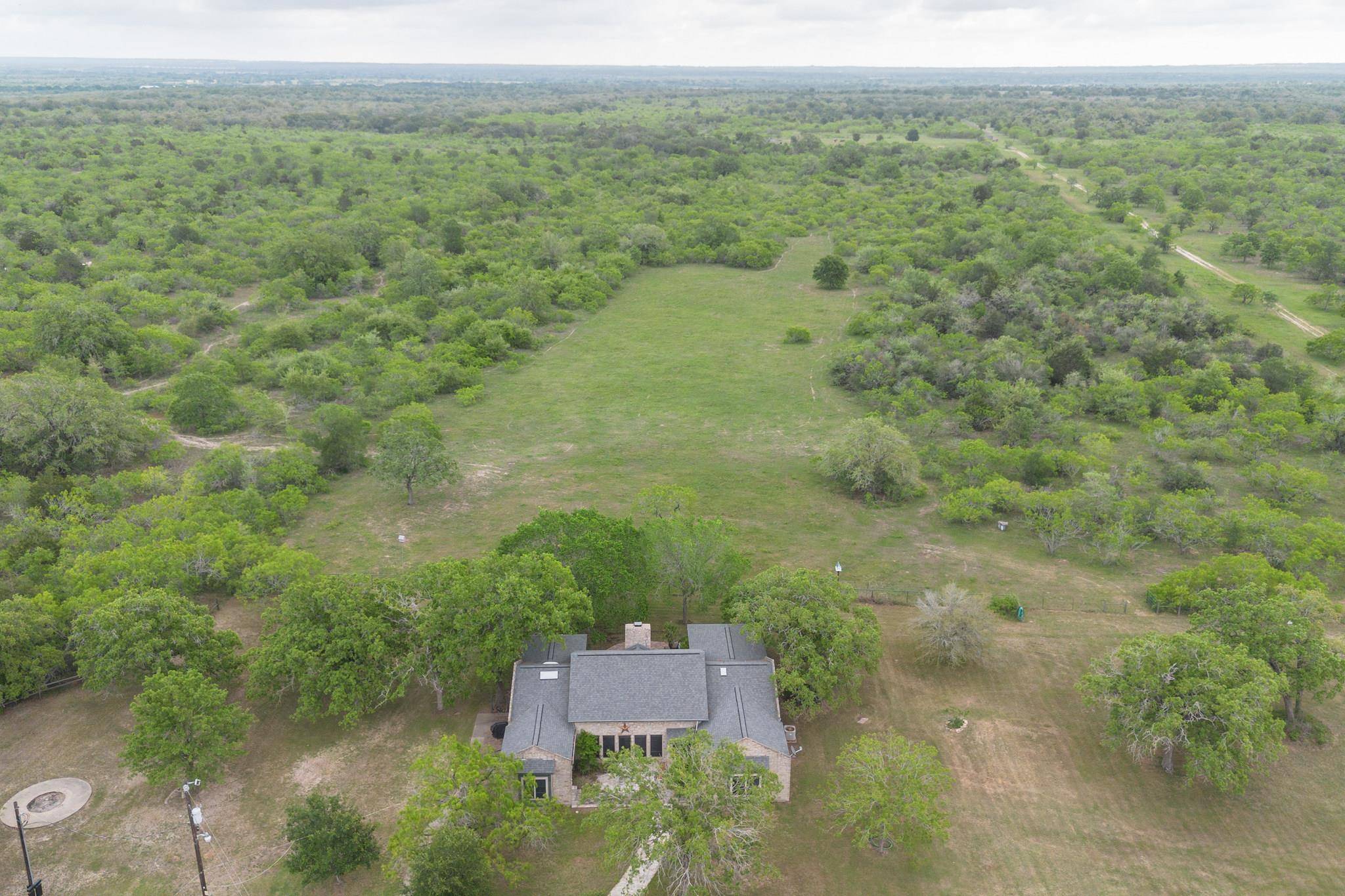 Waelder, TX 78959,1829 FM 2814