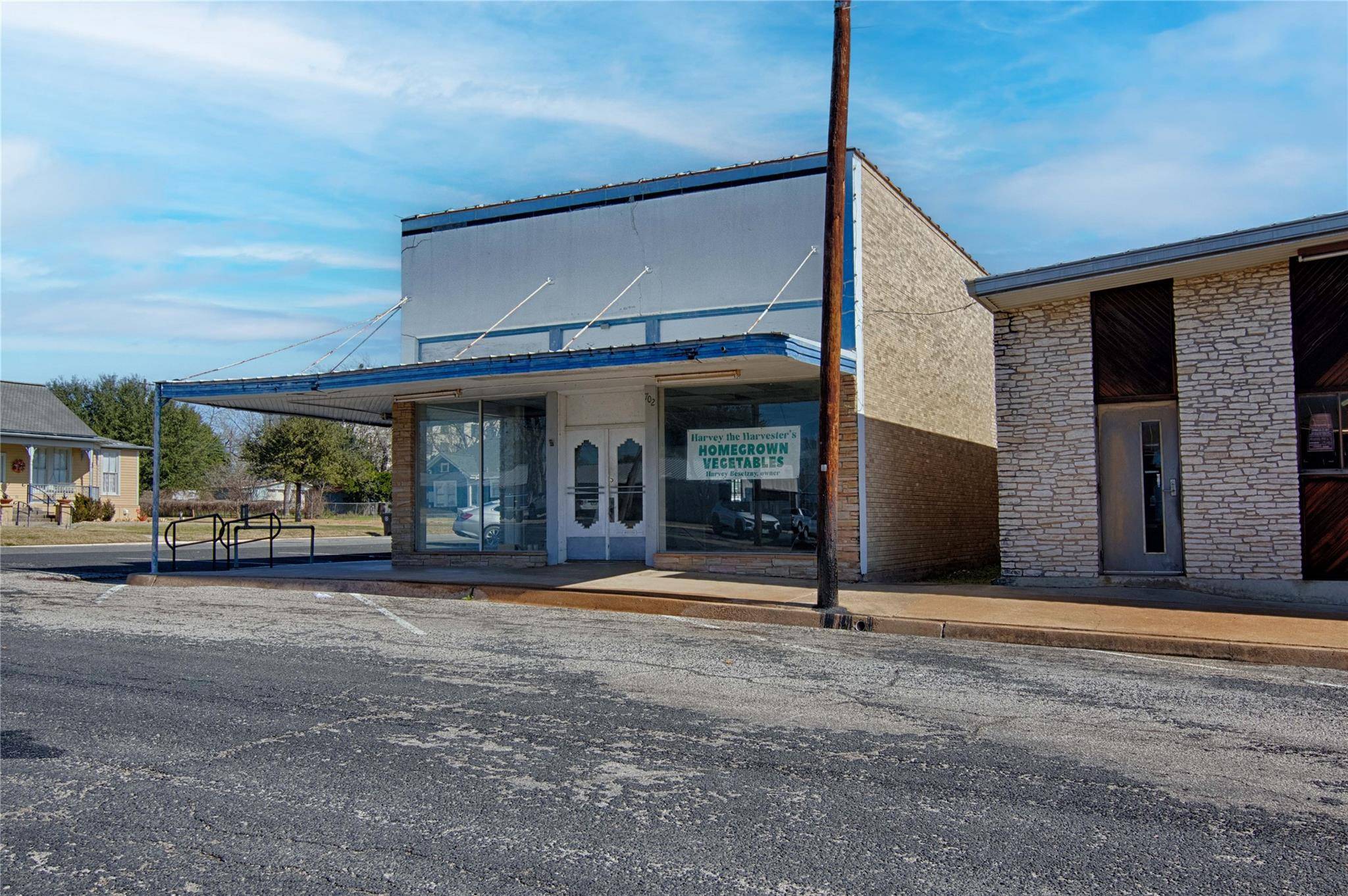 Schulenburg, TX 78956,702 Upton Ave