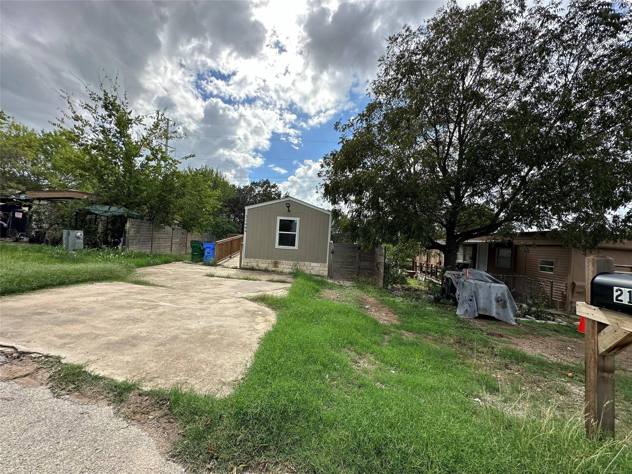 Lago Vista, TX 78645,21409 Coyote TRL