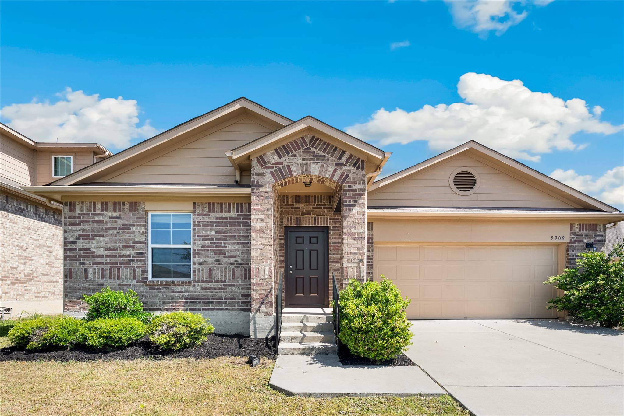 Austin, TX 78724,5909 Montrelia DR
